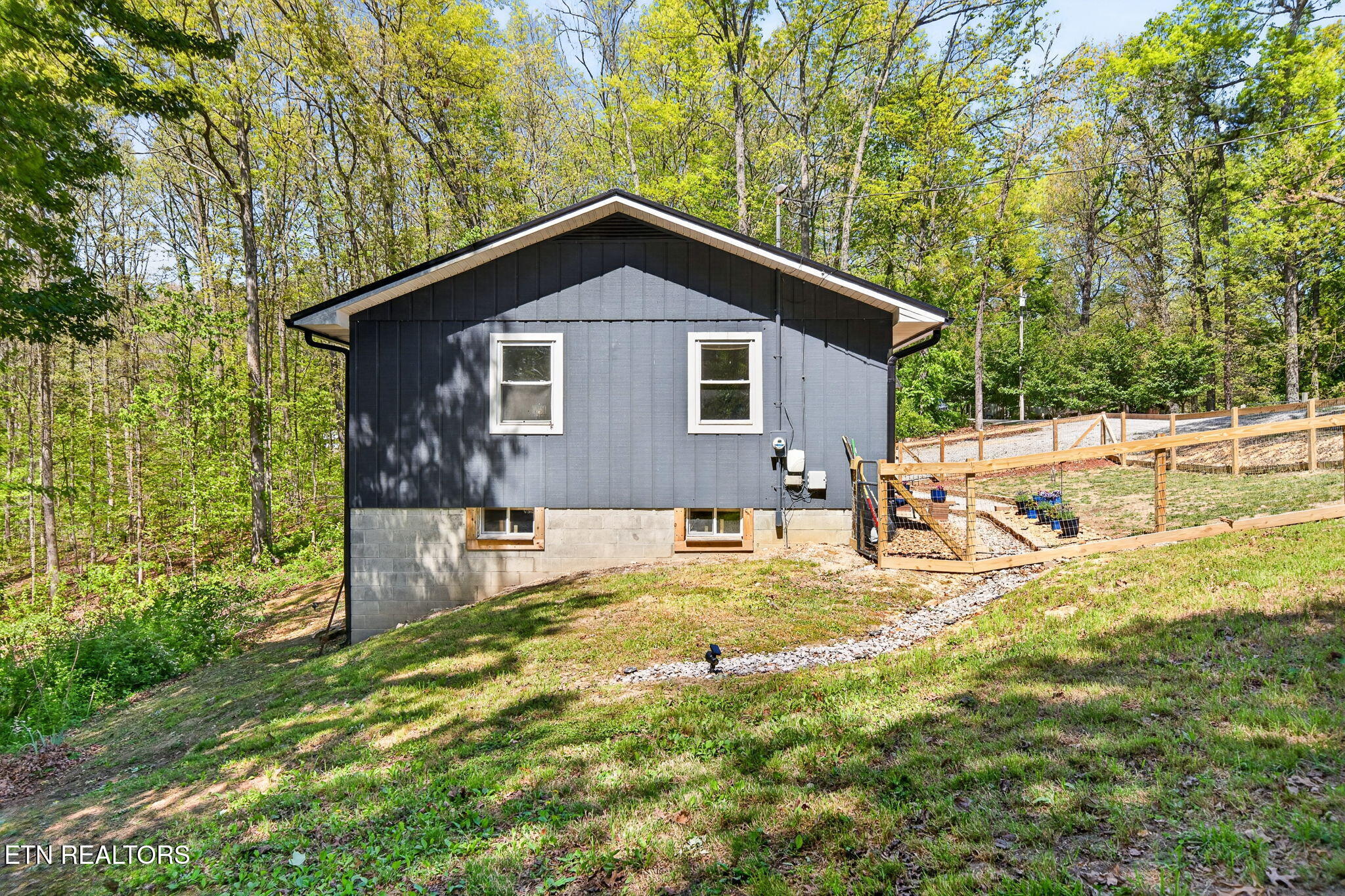 106 Windcrest Drive Jamestown TN 38556