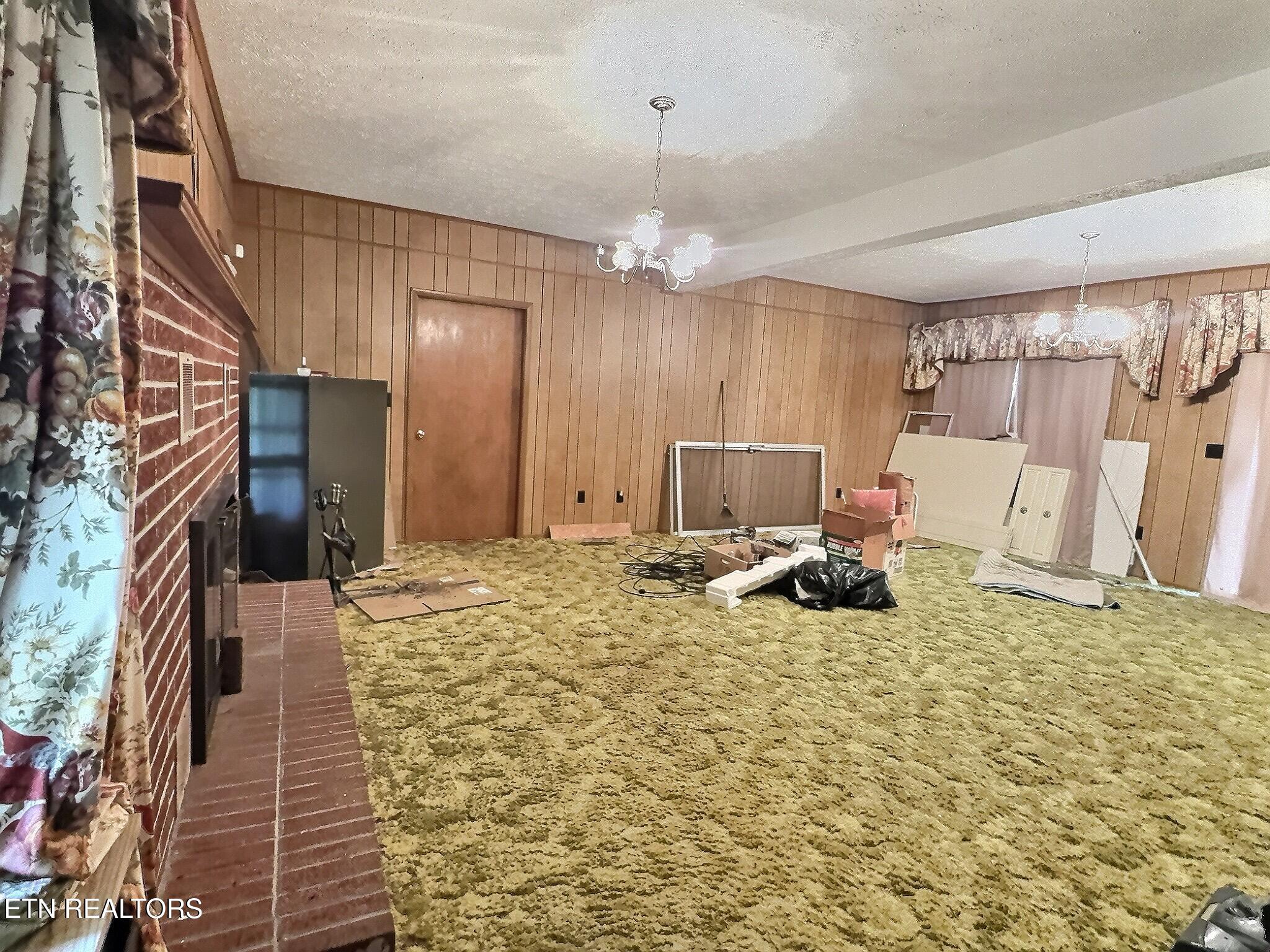 1206 Back Valley Road Lafollette TN 37766