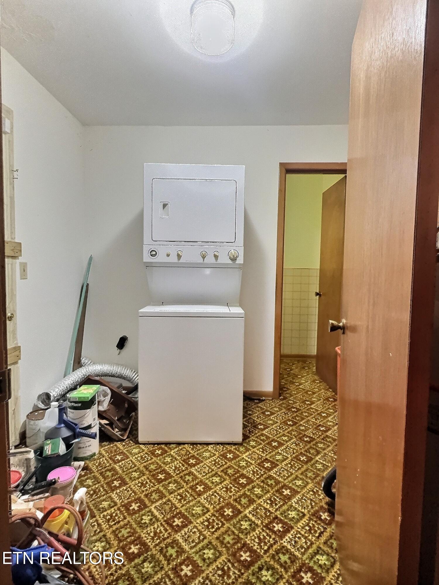 1206 Back Valley Road Lafollette TN 37766