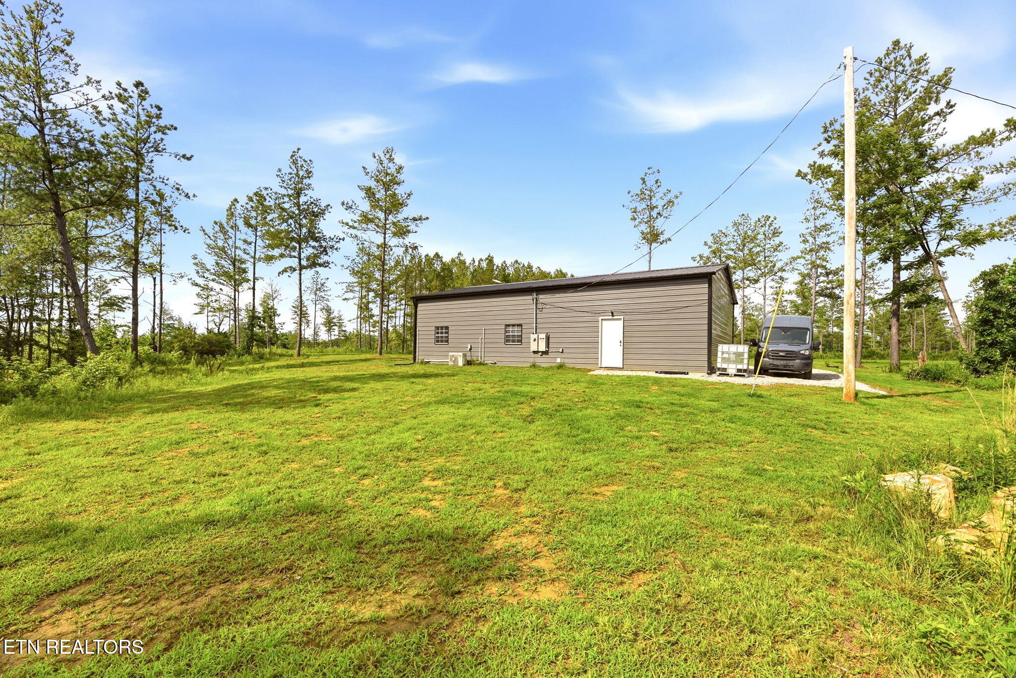139 Boone Lane Sunbright TN 37872