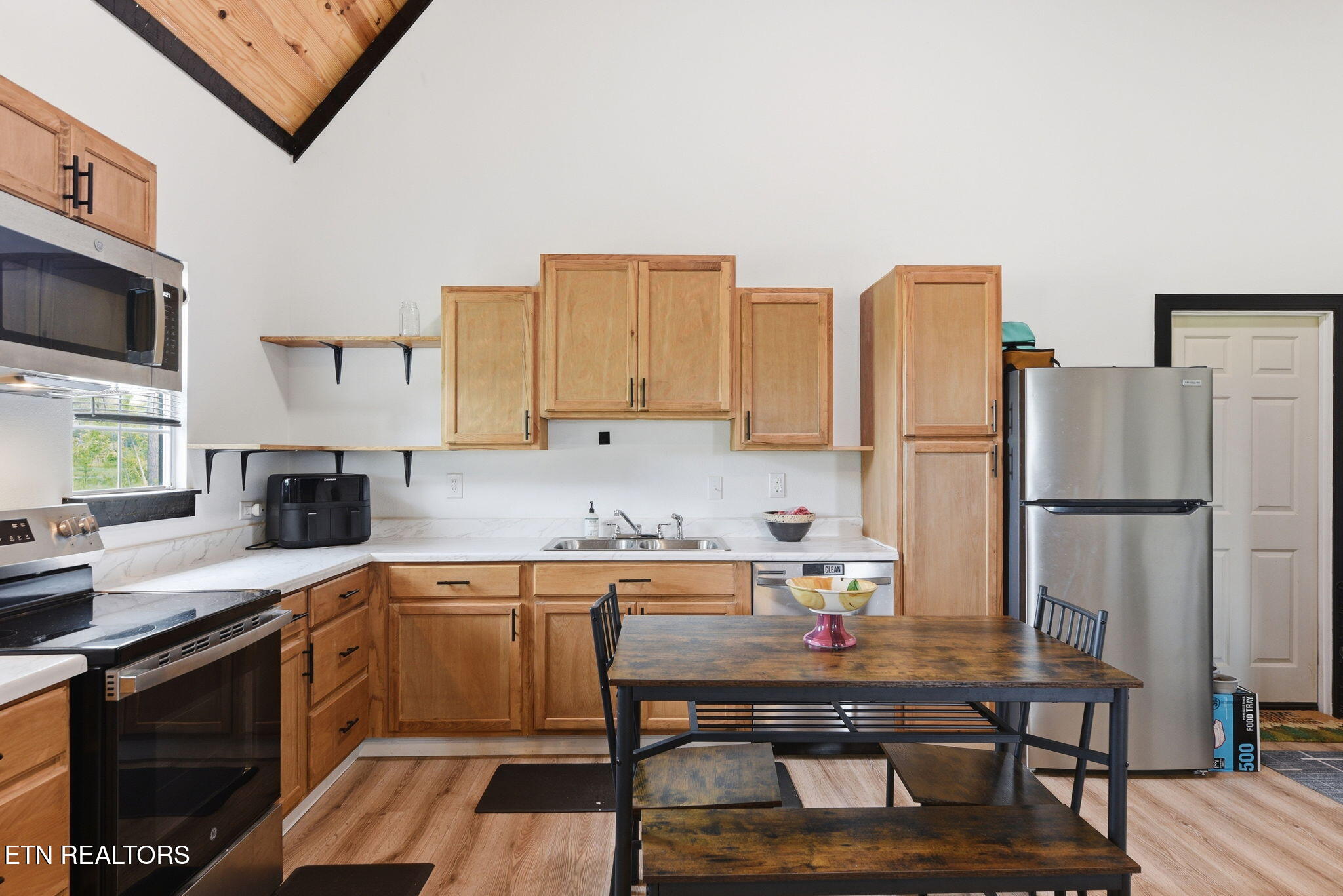 139 Boone Lane Sunbright TN 37872
