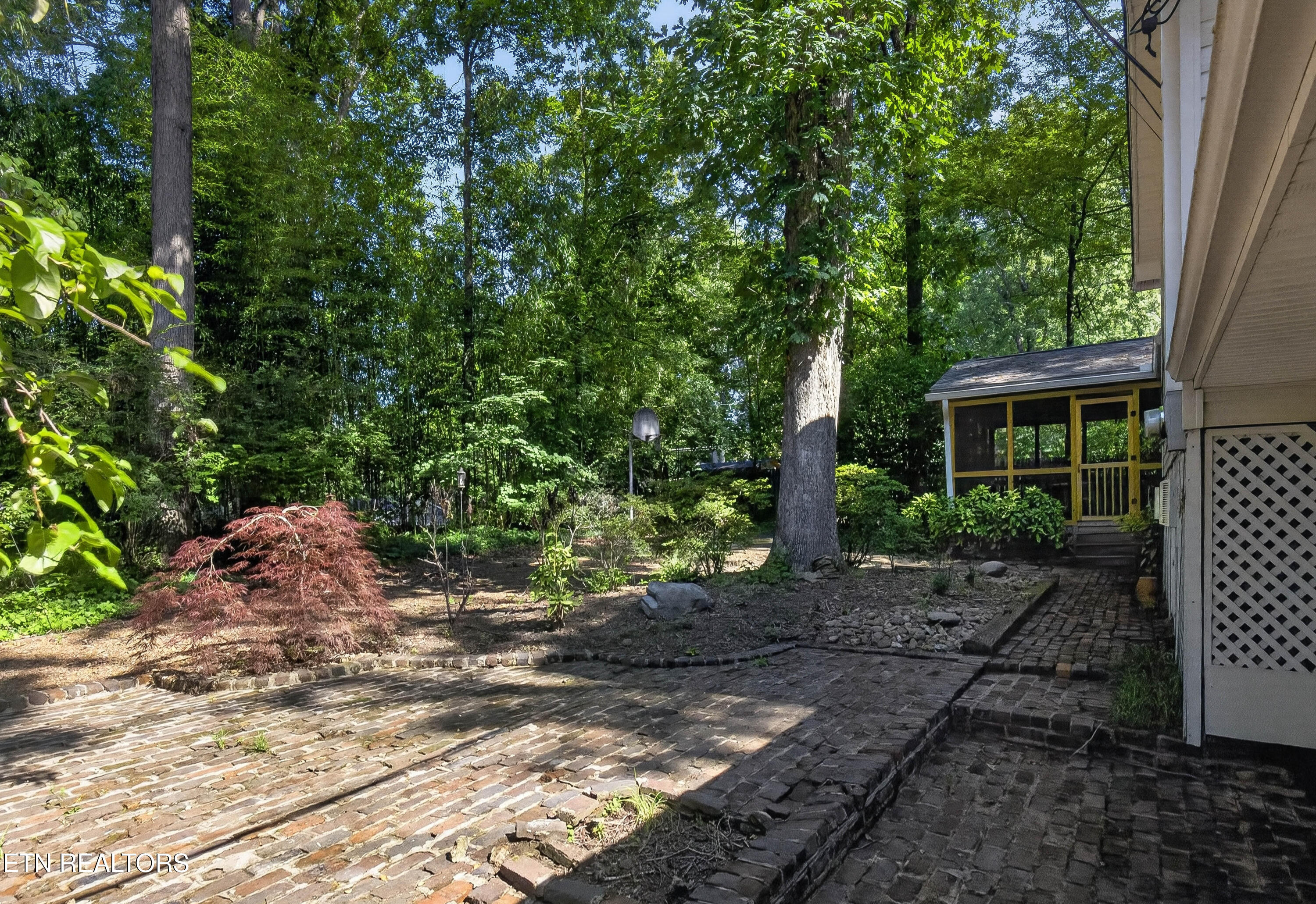 1107 Burning Trail Knoxville TN 37909