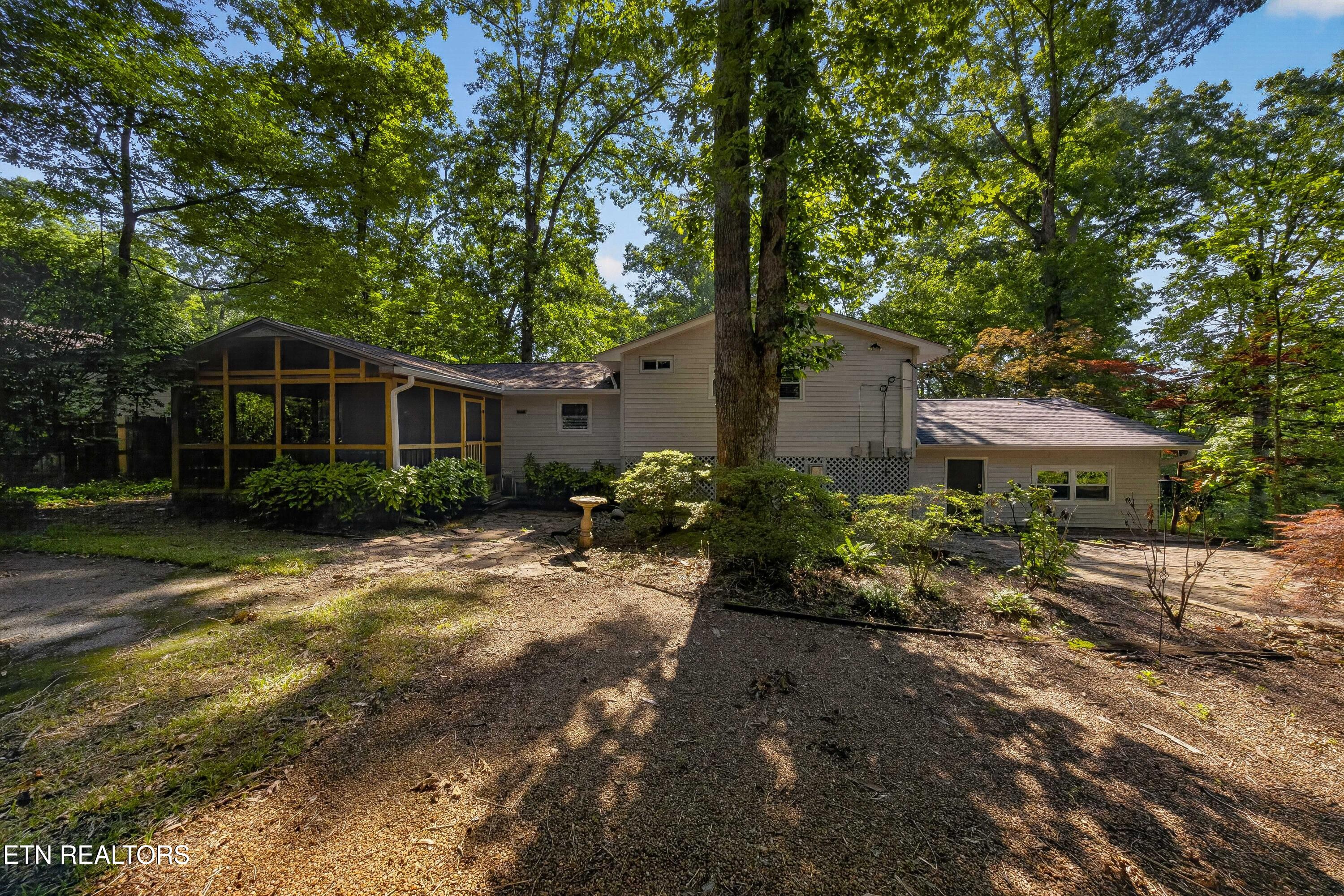 1107 Burning Trail Knoxville TN 37909