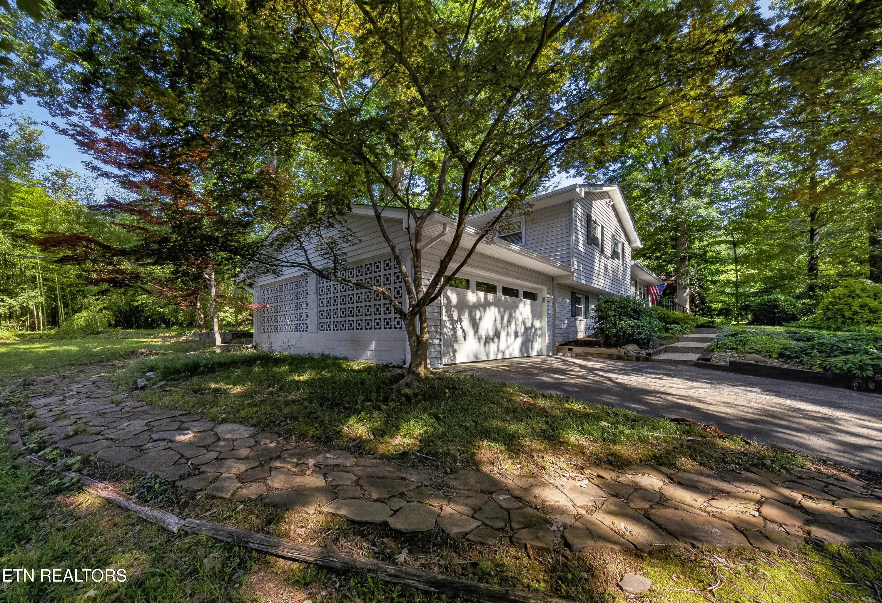 1107 Burning Trail Knoxville TN 37909