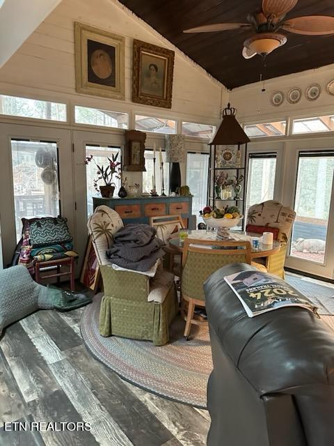 135 White Creek Court Deer Lodge TN 37726