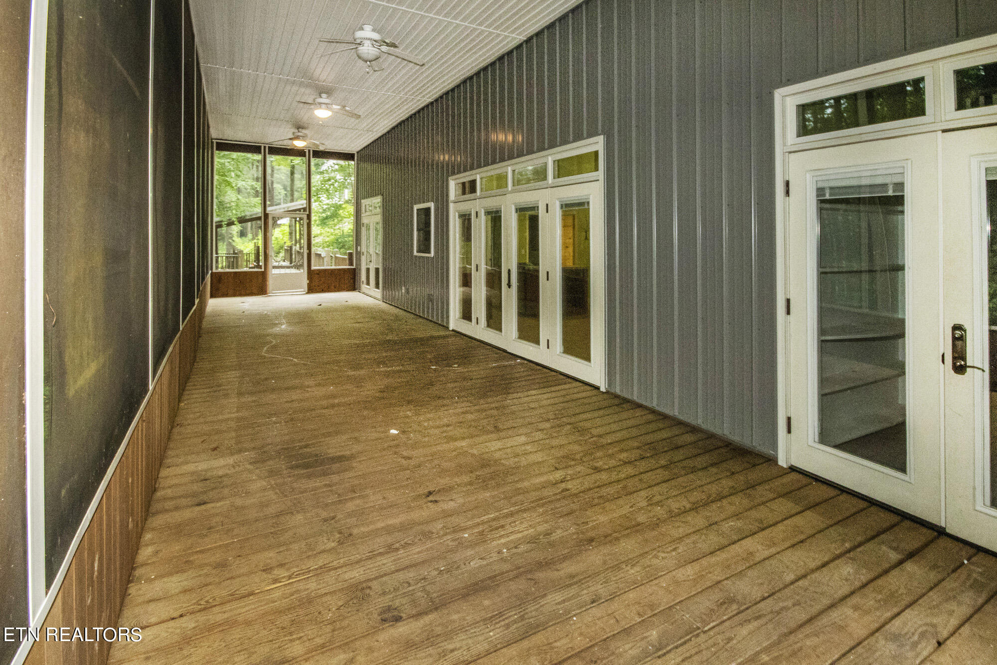 135 White Creek Court Deer Lodge TN 37726