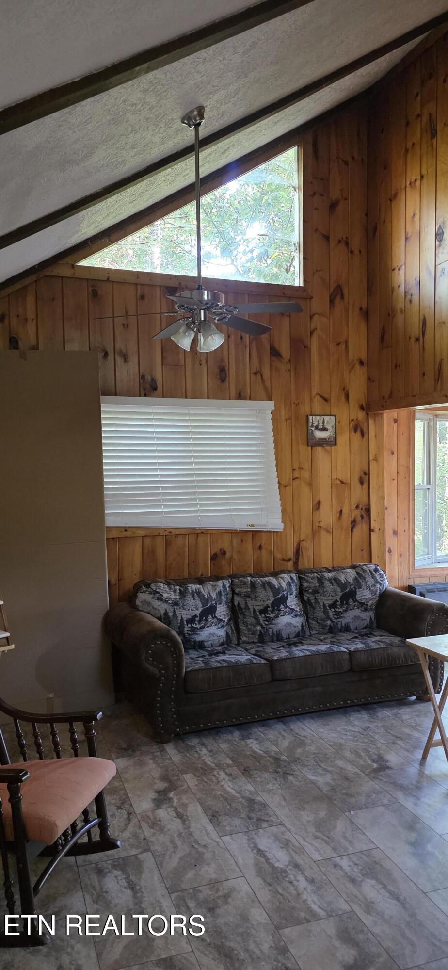 829 W Gold Dust Drive Pigeon Forge TN 37863