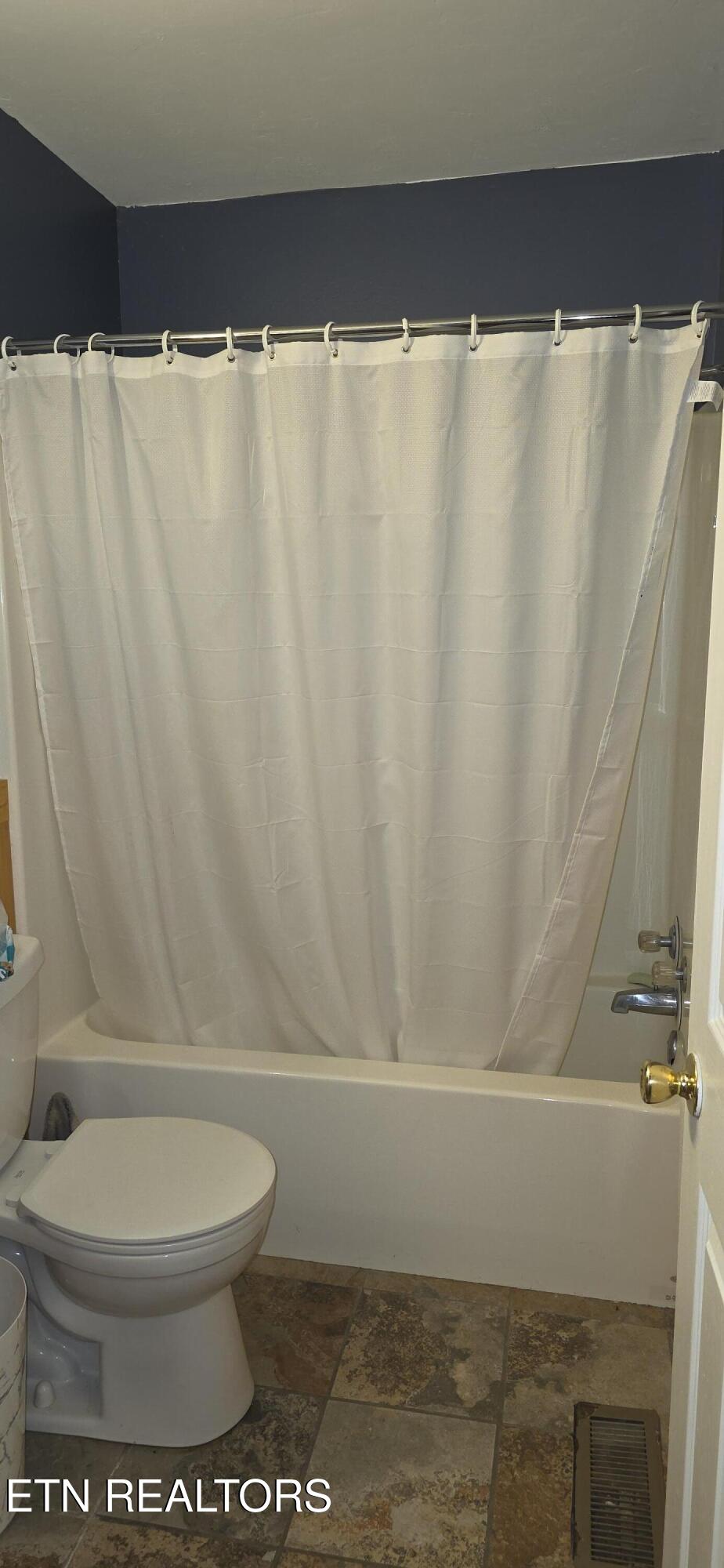 829 W Gold Dust Drive Pigeon Forge TN 37863