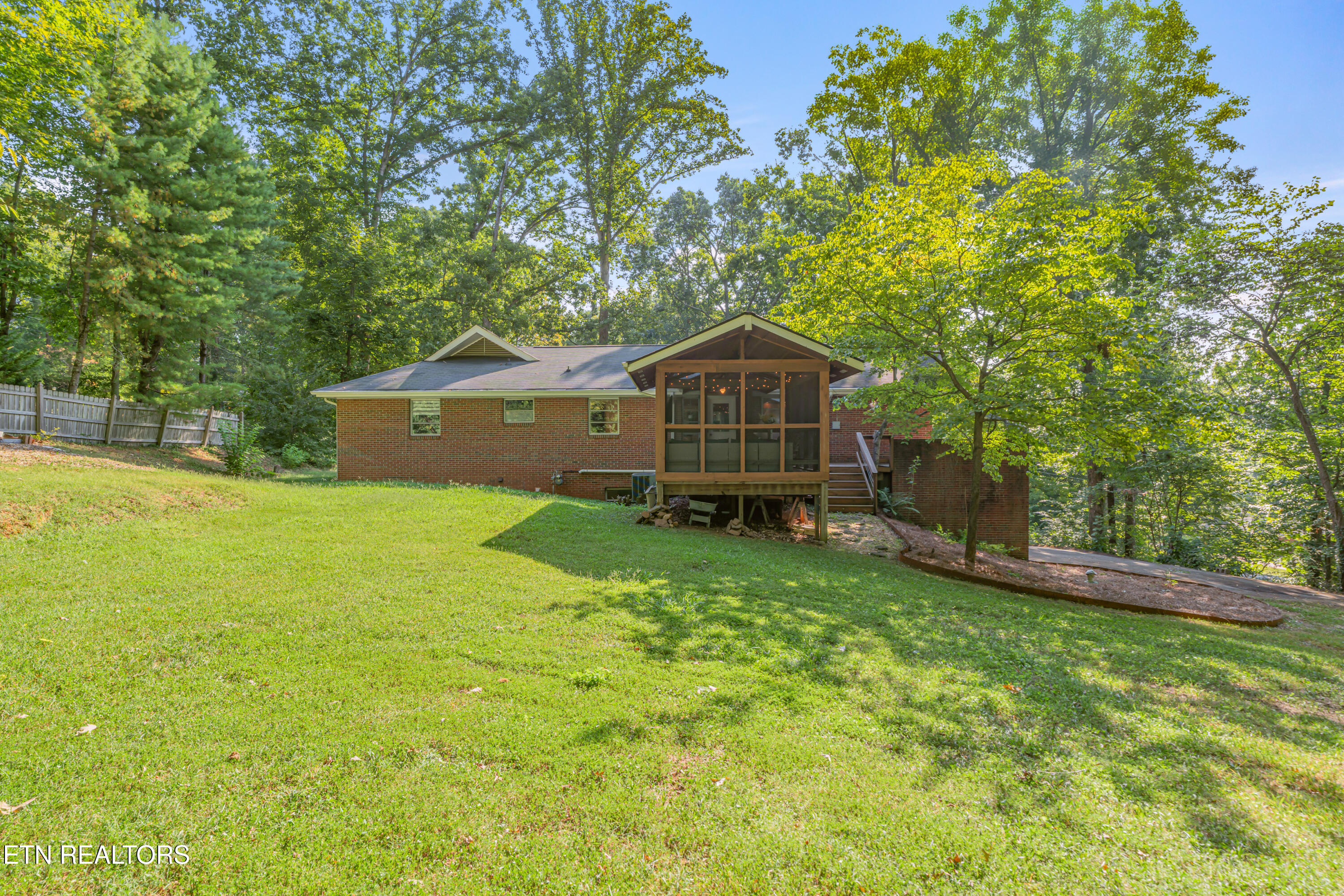 1905 Kemper Lane Knoxville TN 37920