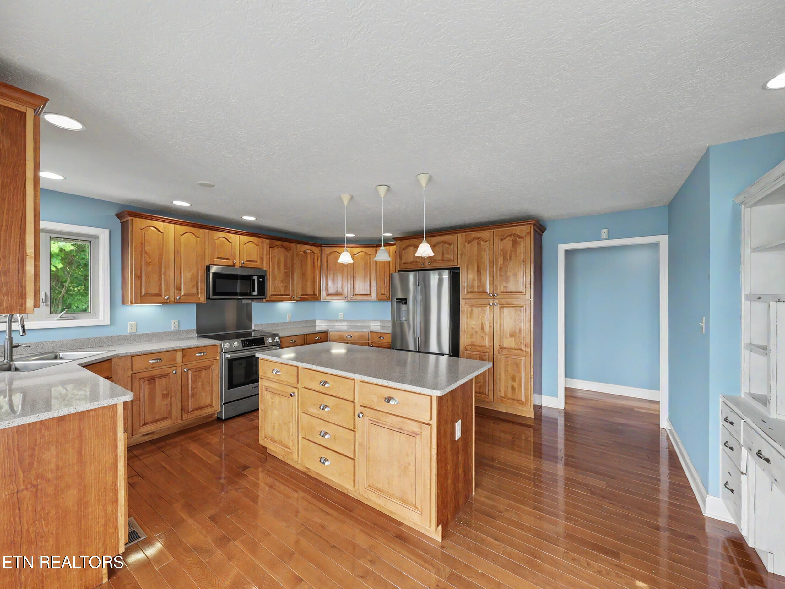 1031 Russell Brothers Road Sharps Chapel TN 37866