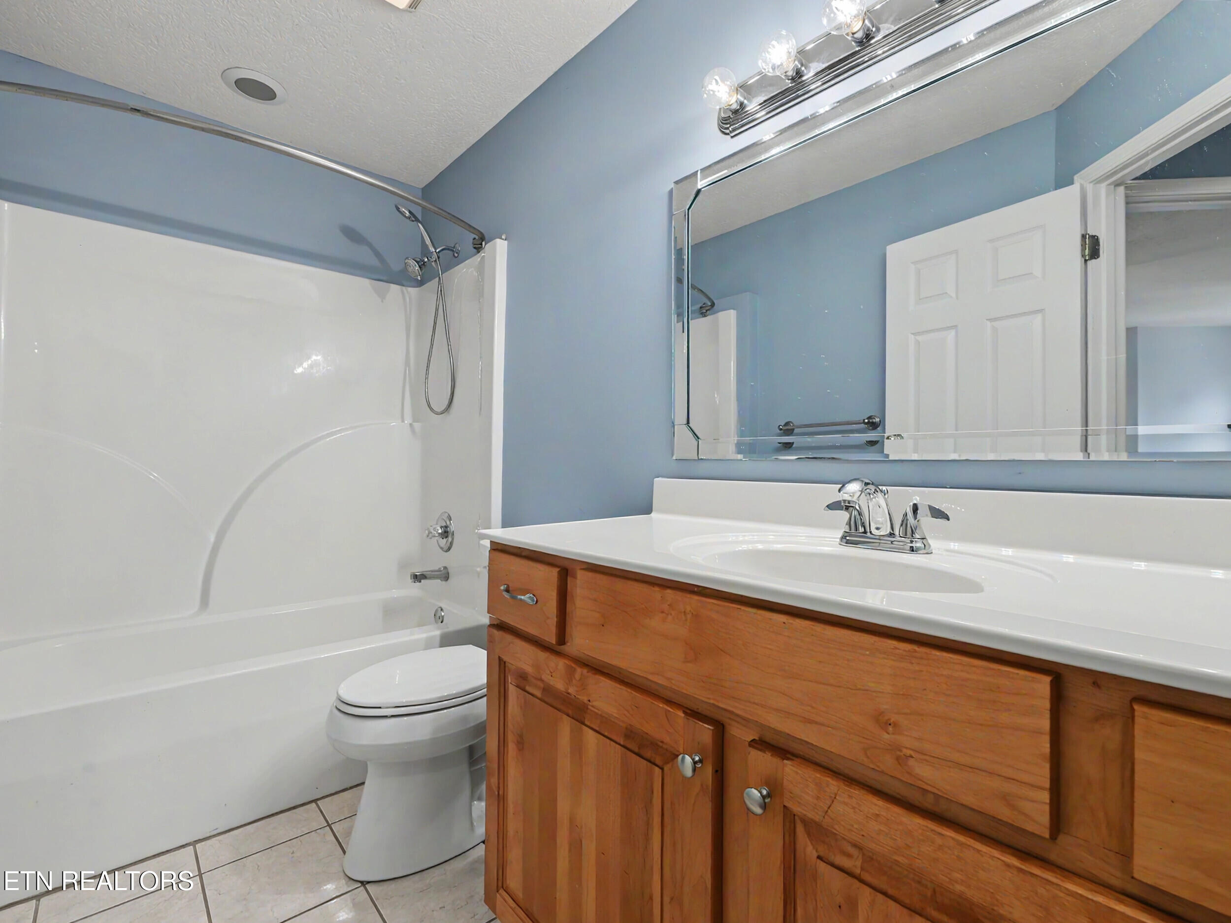 1031 Russell Brothers Road Sharps Chapel TN 37866
