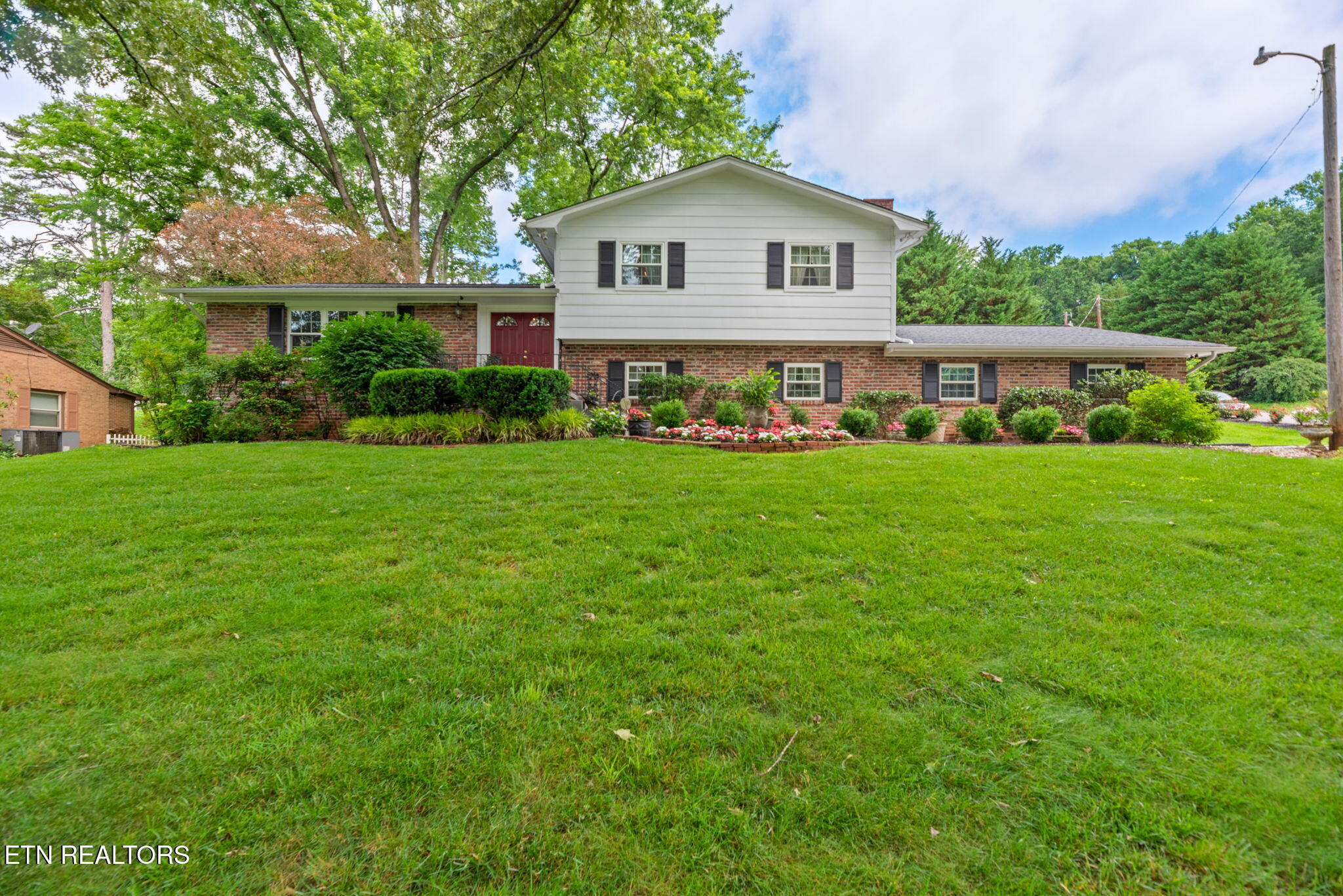 8201 Ainsworth Drive Knoxville TN 37909