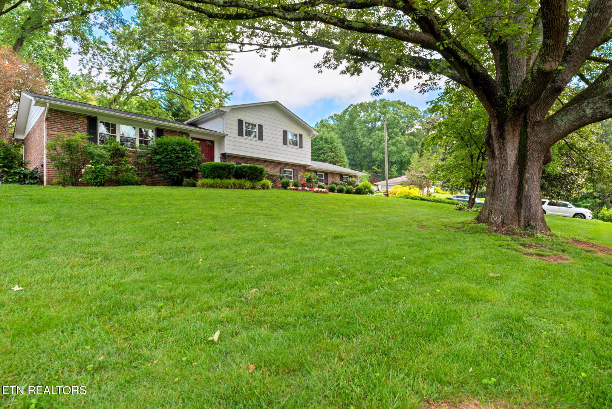 8201 Ainsworth Drive Knoxville TN 37909