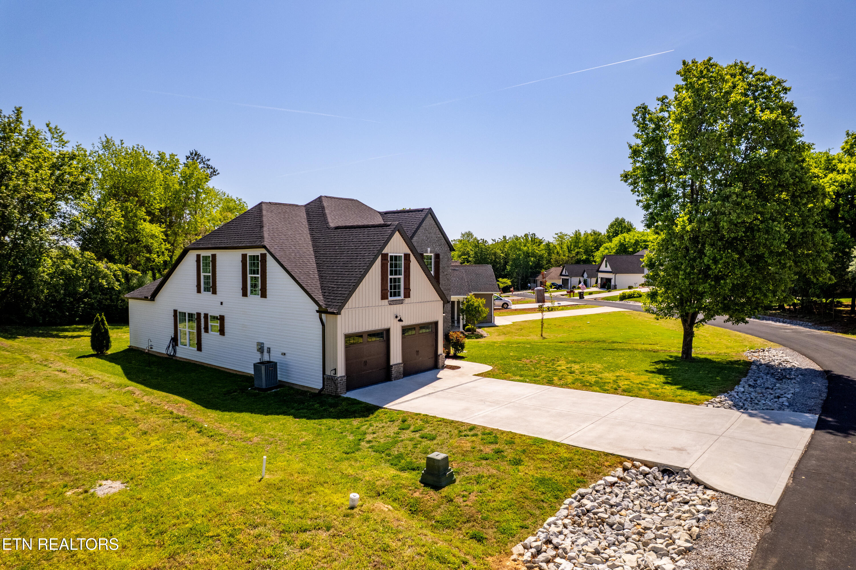 215 Ogana Lane Loudon TN 37774