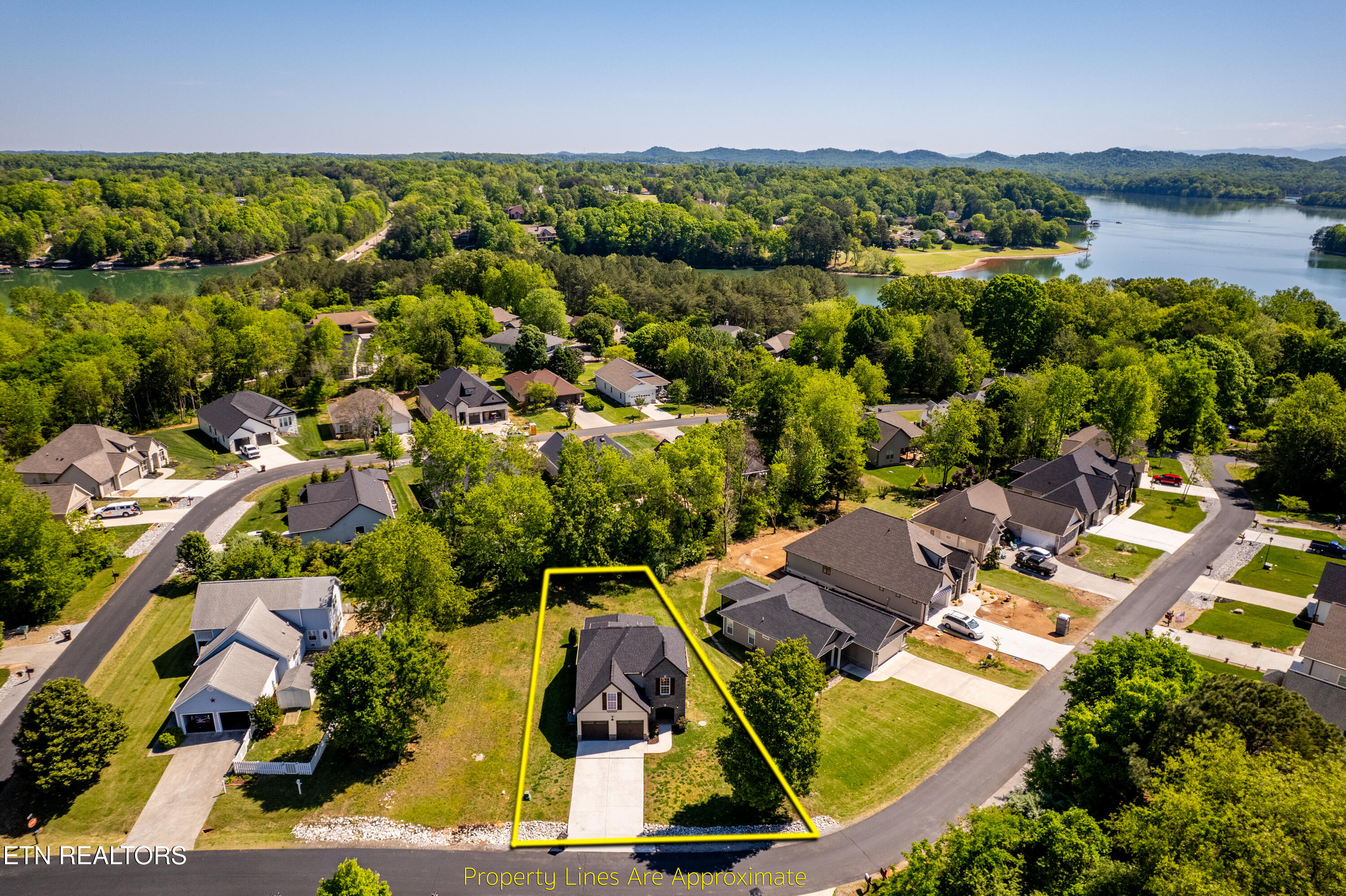 215 Ogana Lane Loudon TN 37774