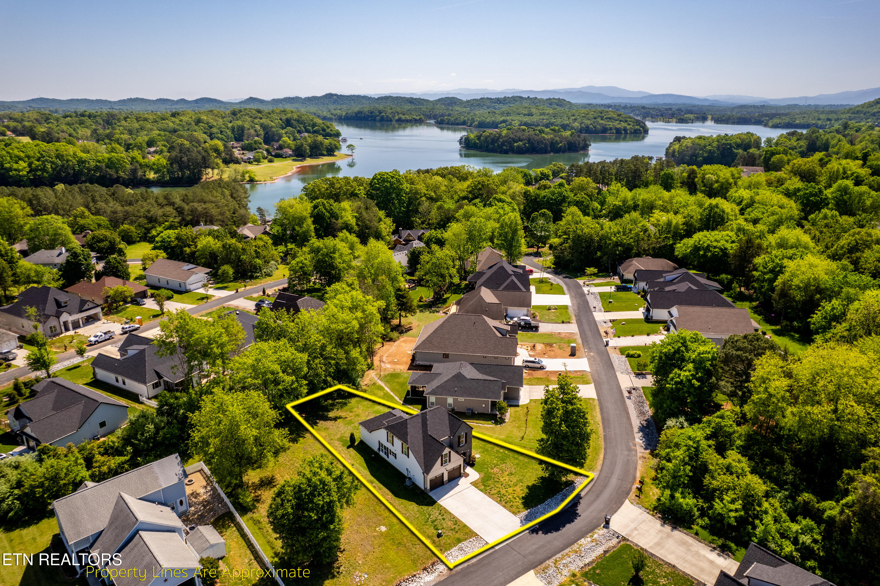 215 Ogana Lane Loudon TN 37774