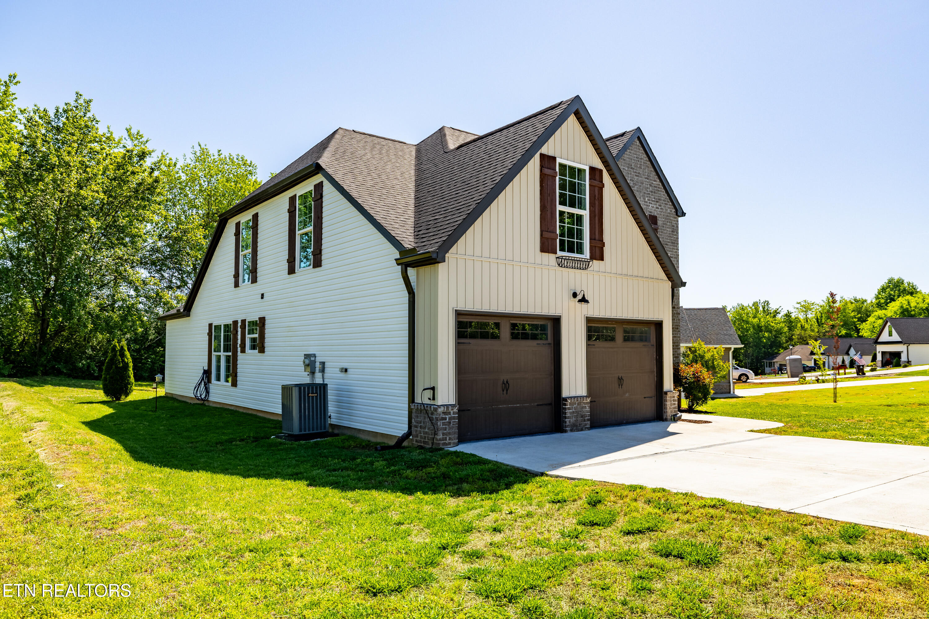 215 Ogana Lane Loudon TN 37774