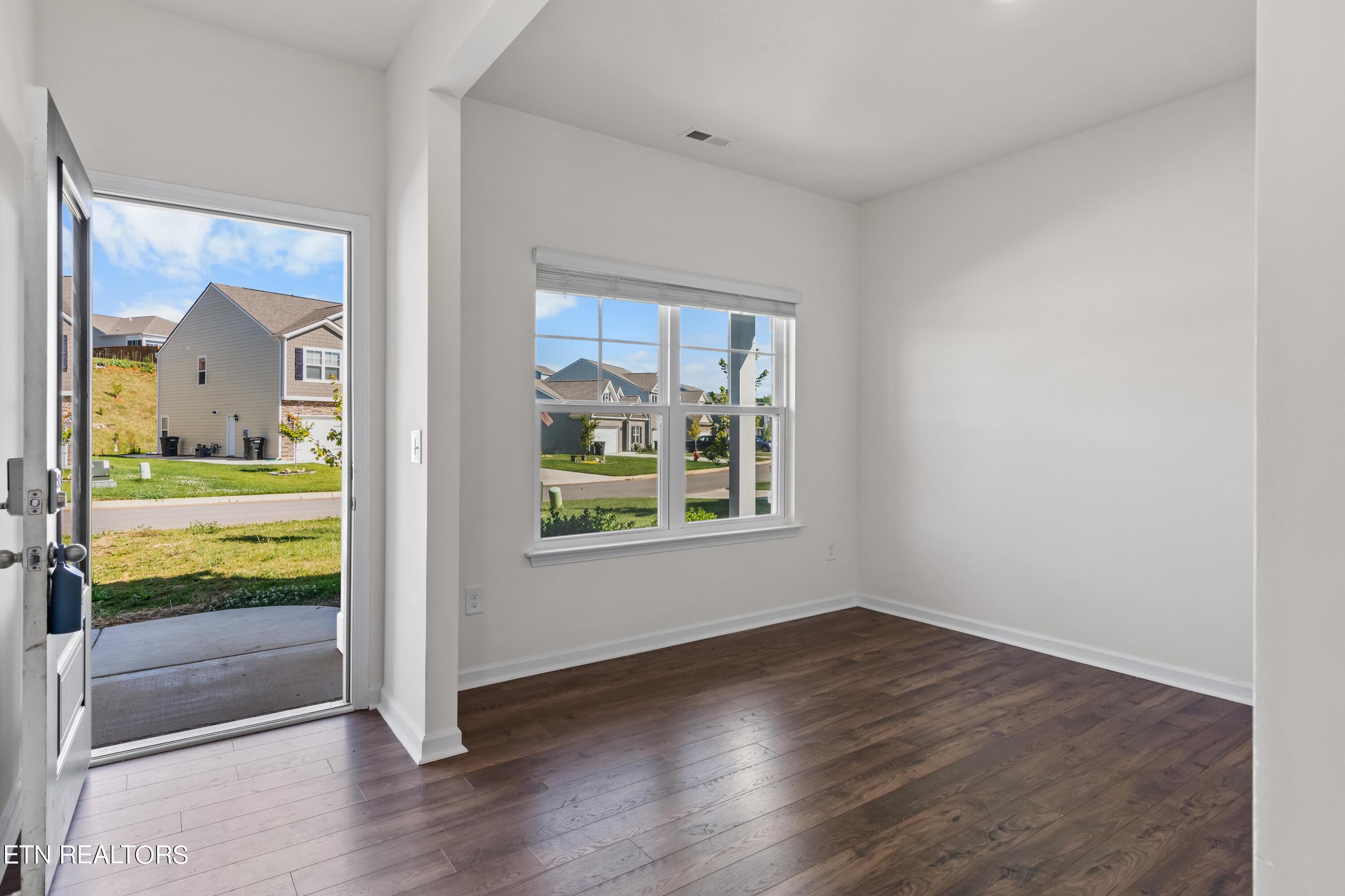 1459 Hampton Place Circle Loudon TN 37774
