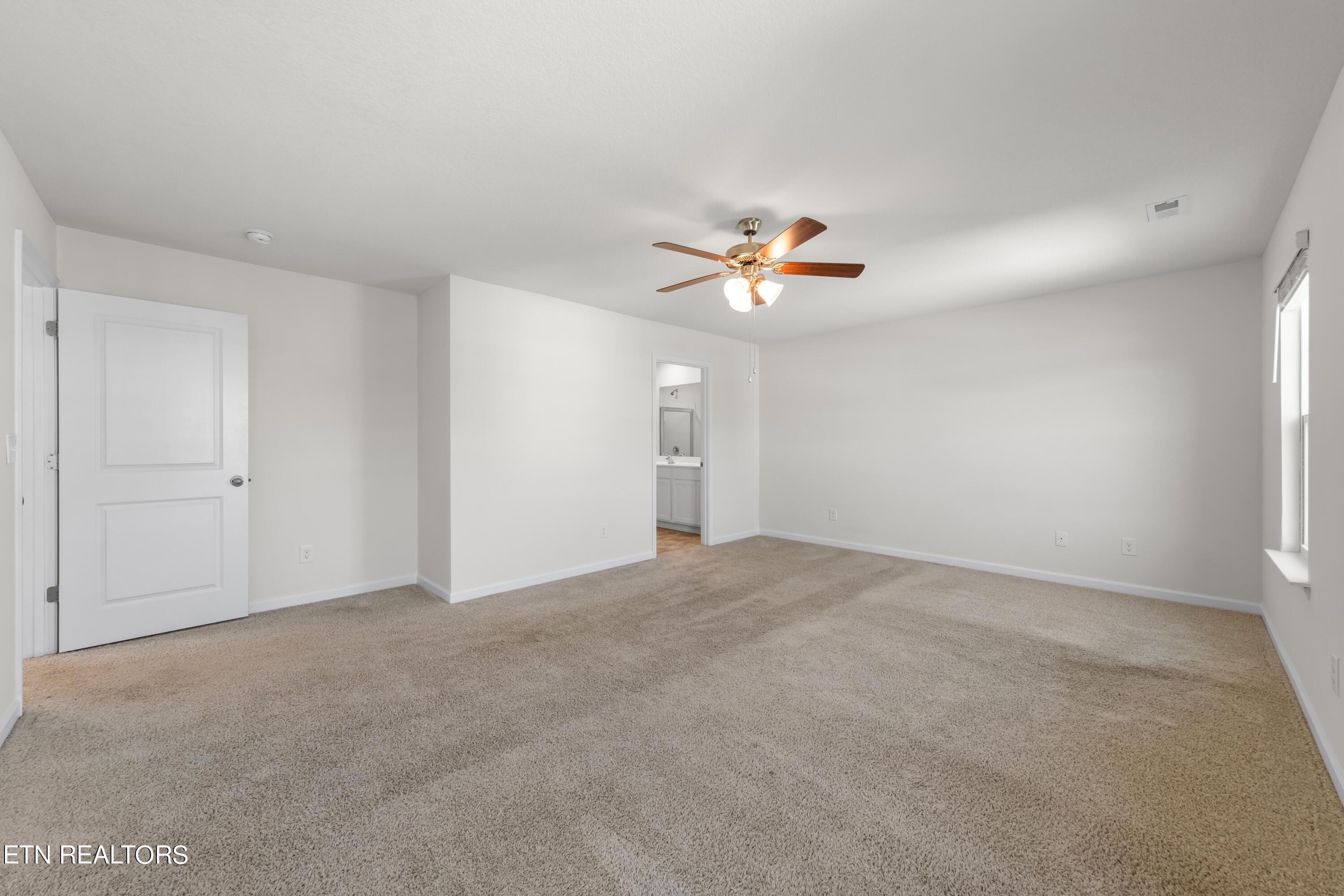 1459 Hampton Place Circle Loudon TN 37774