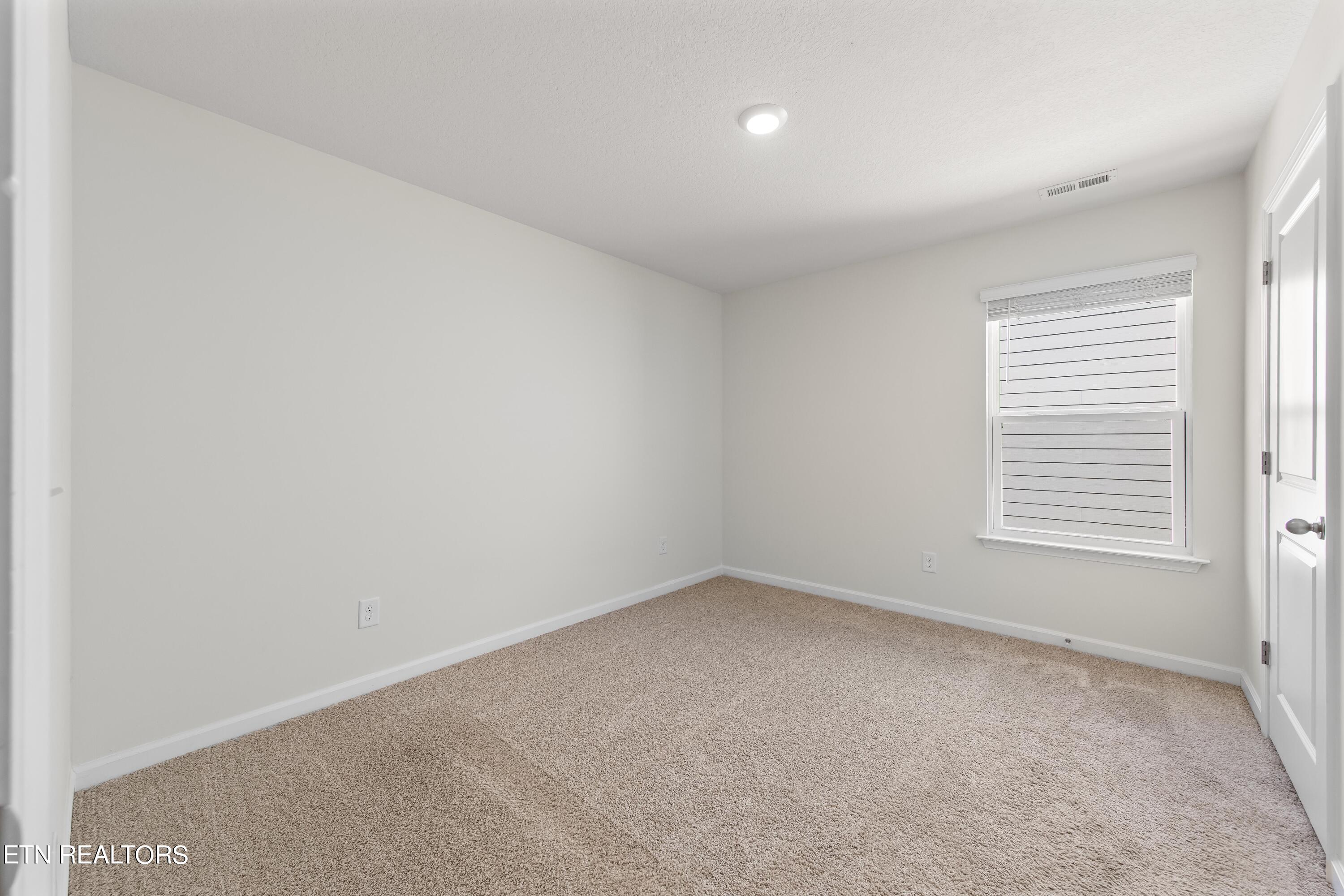 1459 Hampton Place Circle Loudon TN 37774
