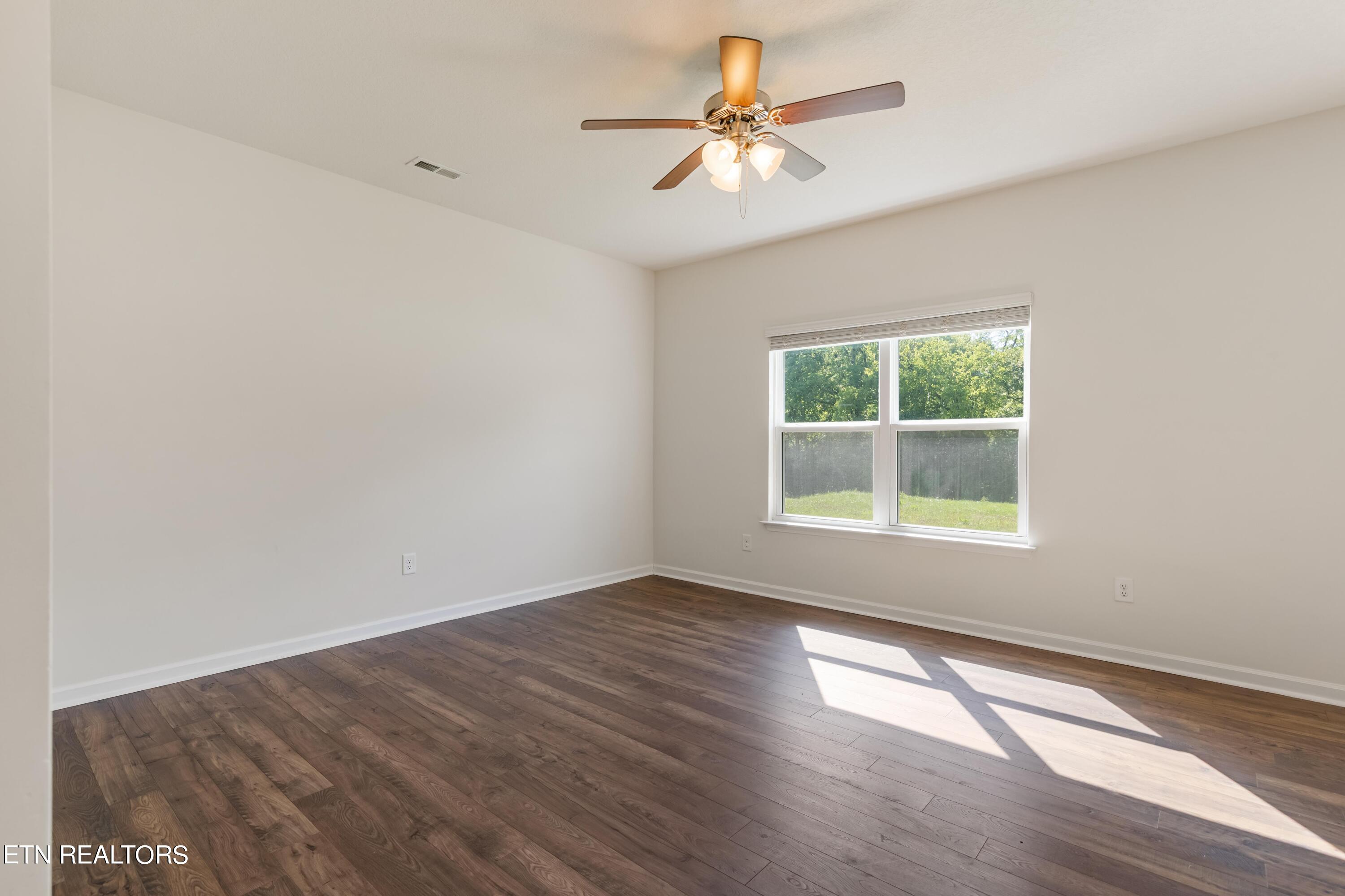 1459 Hampton Place Circle Loudon TN 37774