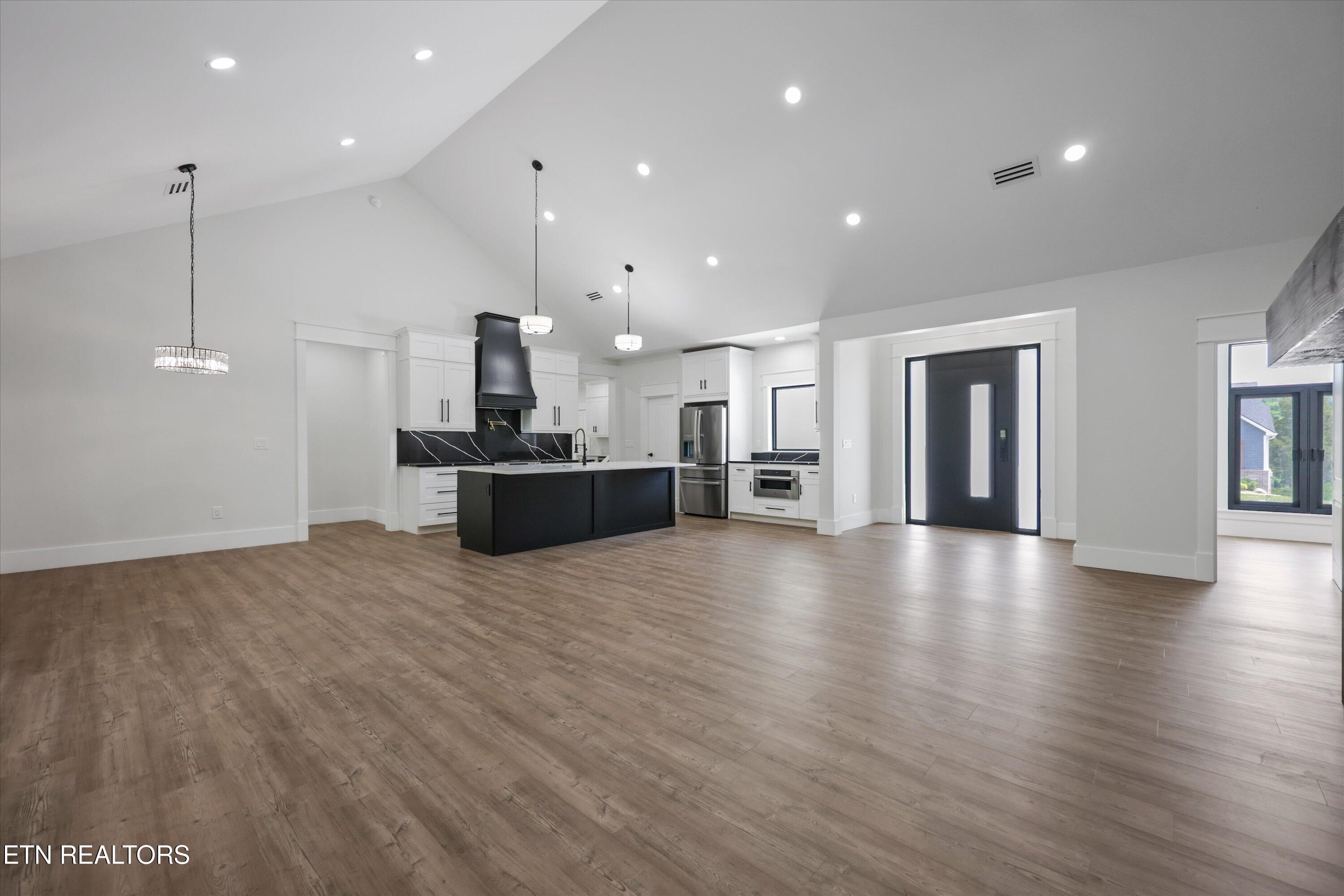 400 Elohi Place Loudon TN 37774