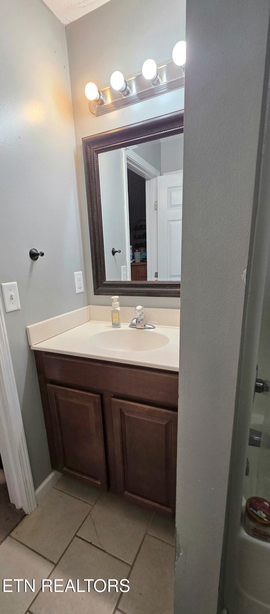 2009 Infinity Lane Sevierville TN 37876