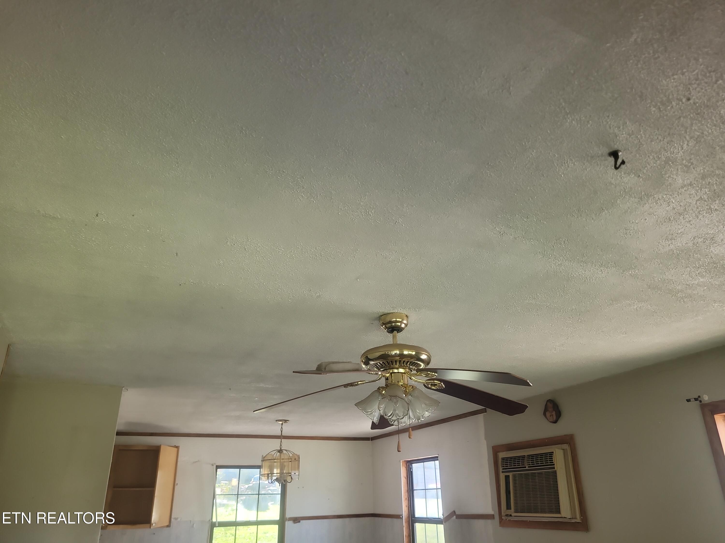 337 Marble Hall Road Rogersville TN 37857