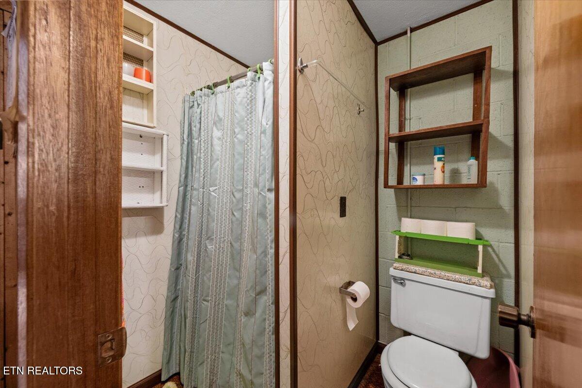 2719 Bullen Valley Road Thorn Hill TN 37881