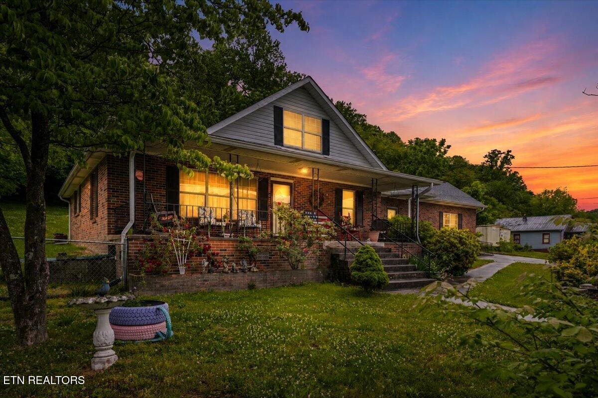 915 Cherry Street Lafollette TN 37766
