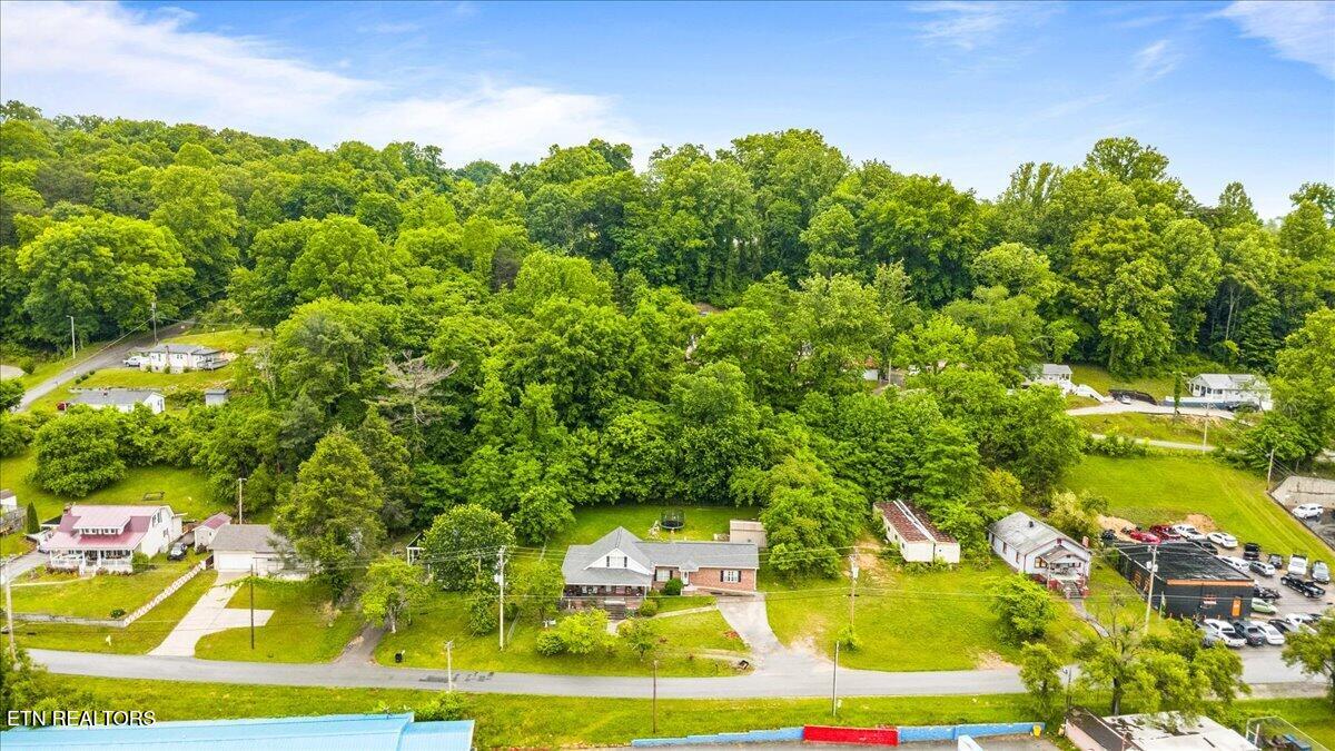 915 Cherry Street Lafollette TN 37766