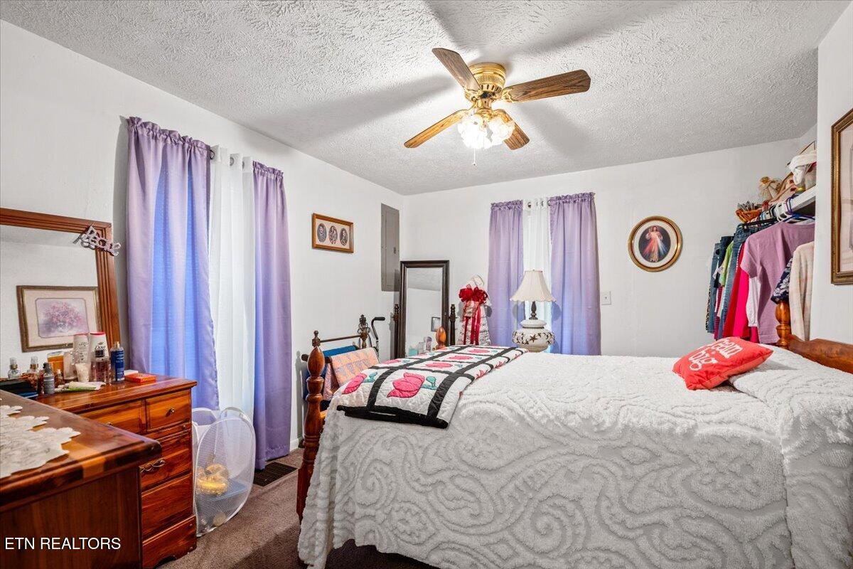 915 Cherry Street Lafollette TN 37766
