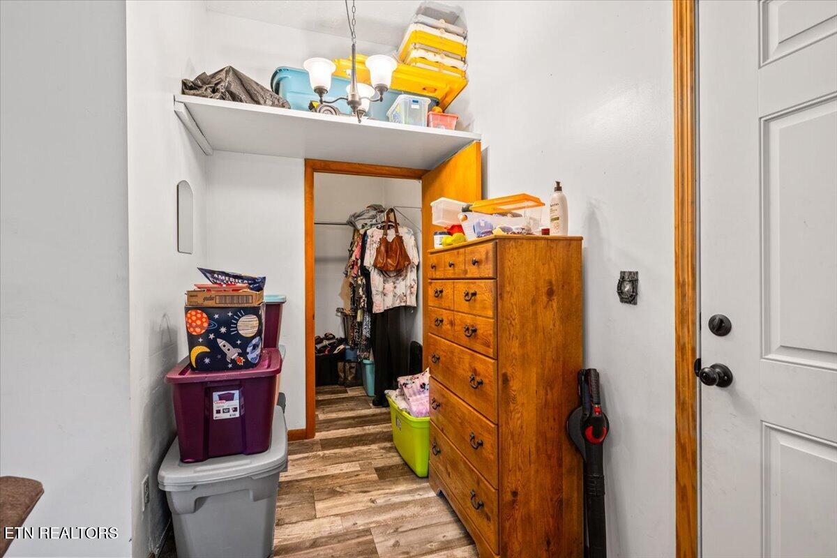 915 Cherry Street Lafollette TN 37766