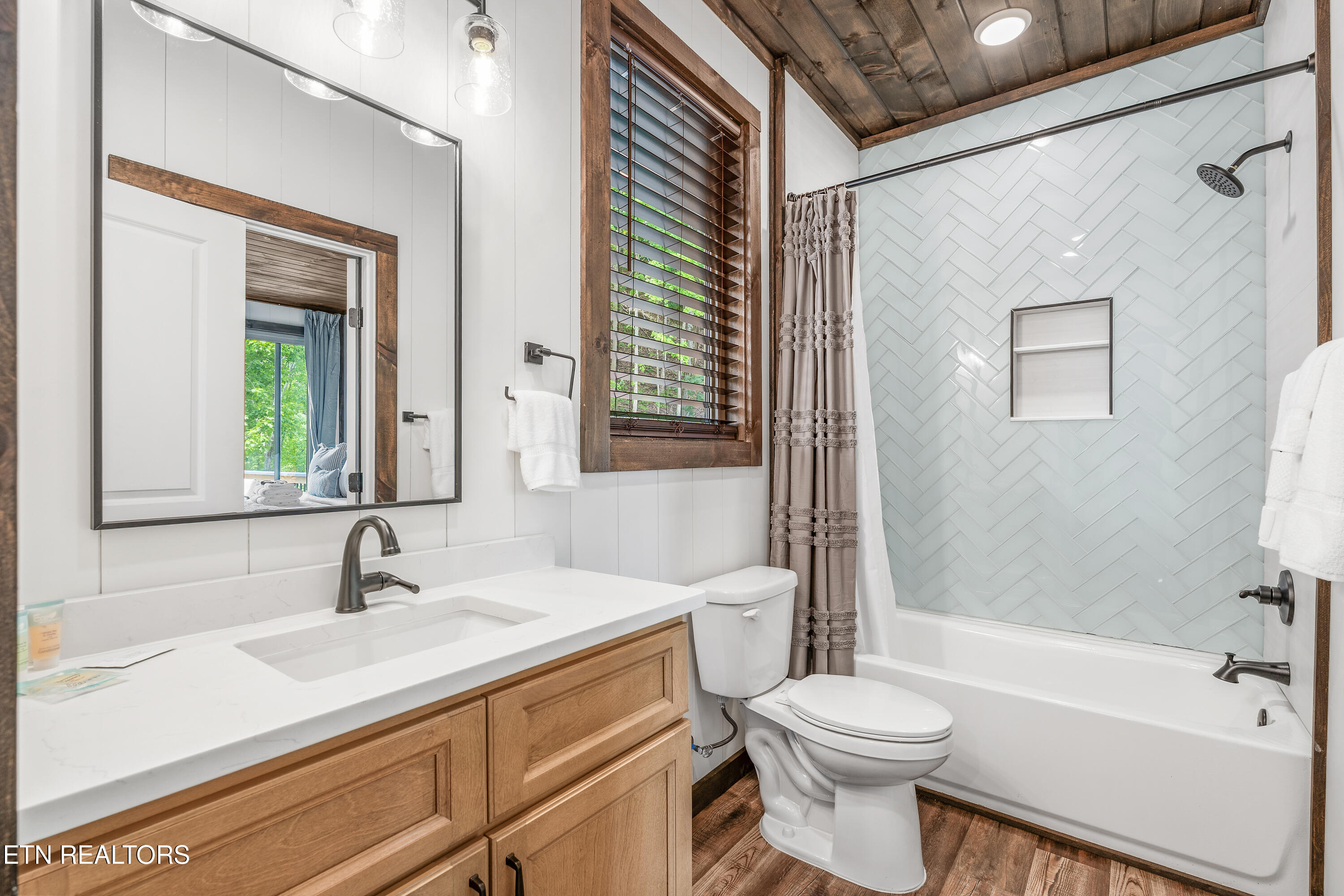 126 Jolene Way Sevierville TN 37876