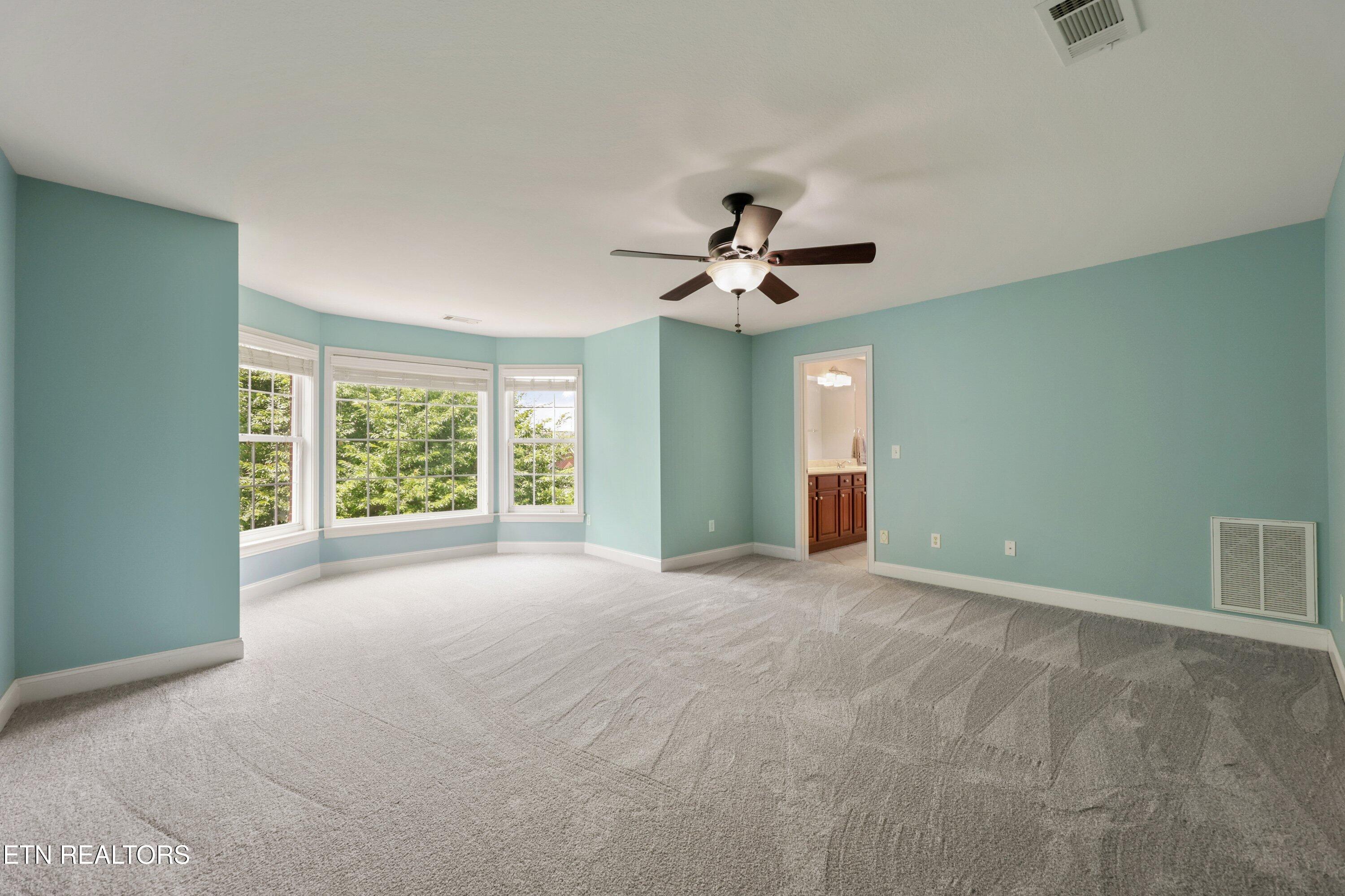 9211 Manor Crest Lane Knoxville TN 37922
