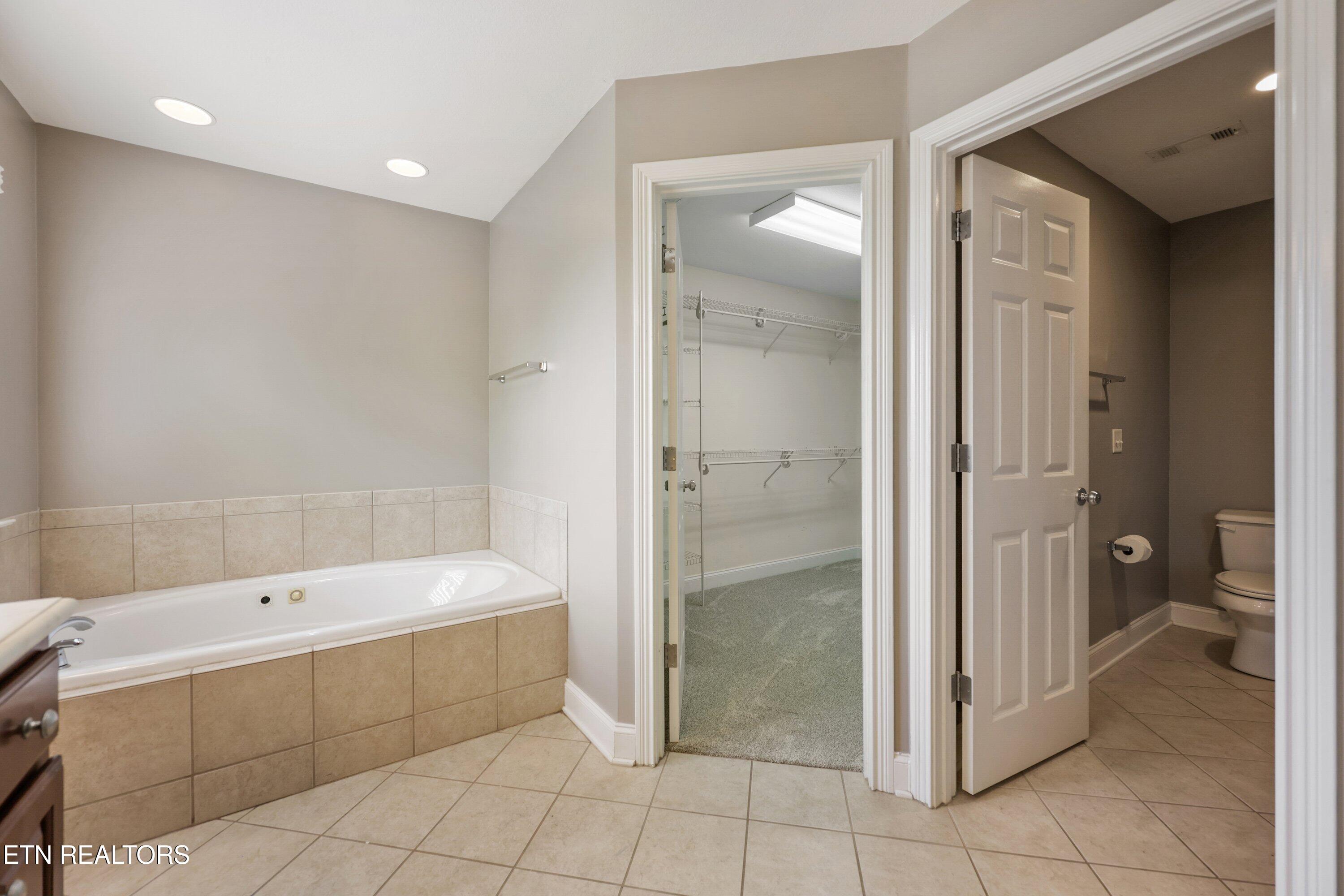 9211 Manor Crest Lane Knoxville TN 37922