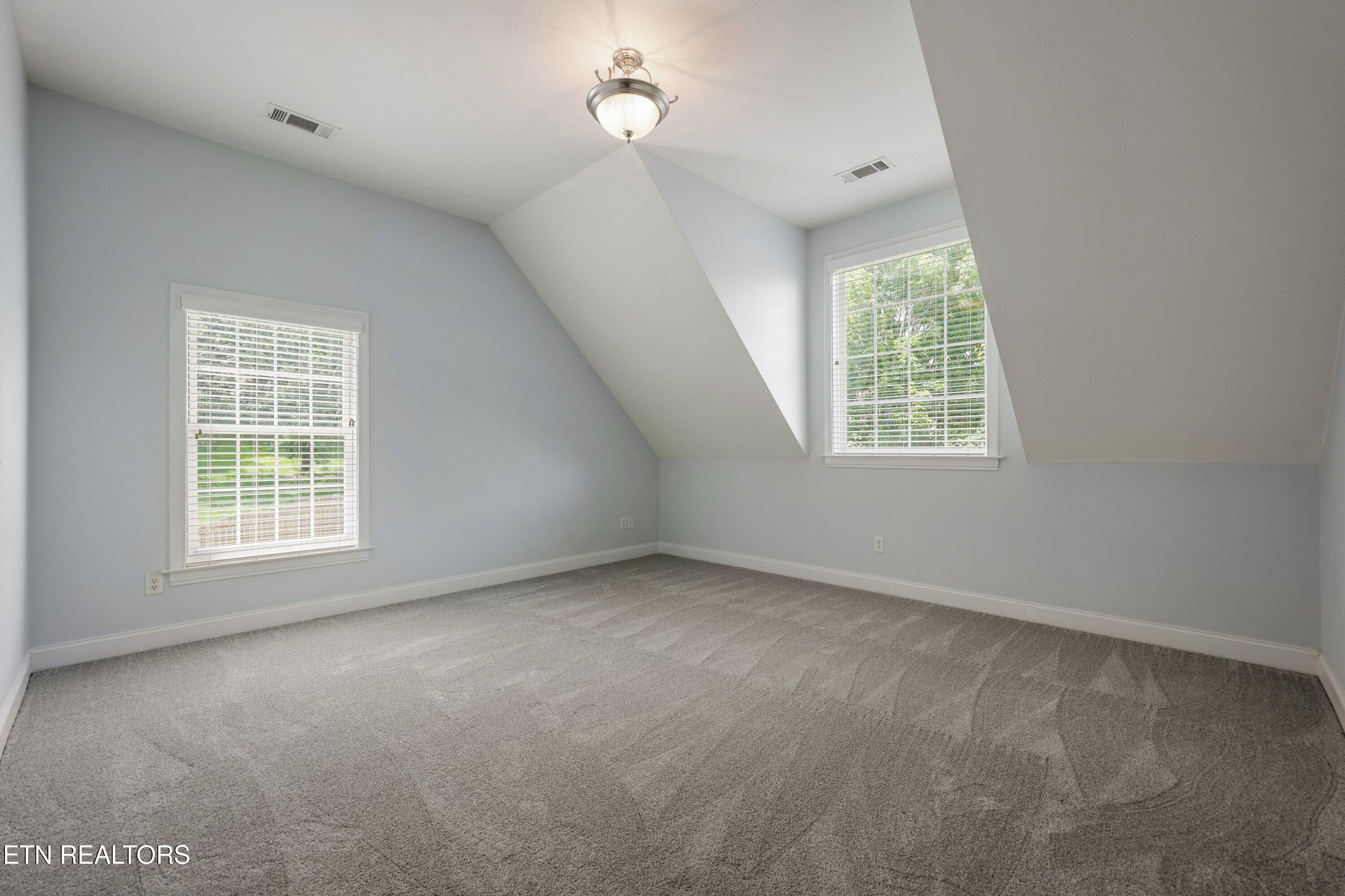 9211 Manor Crest Lane Knoxville TN 37922