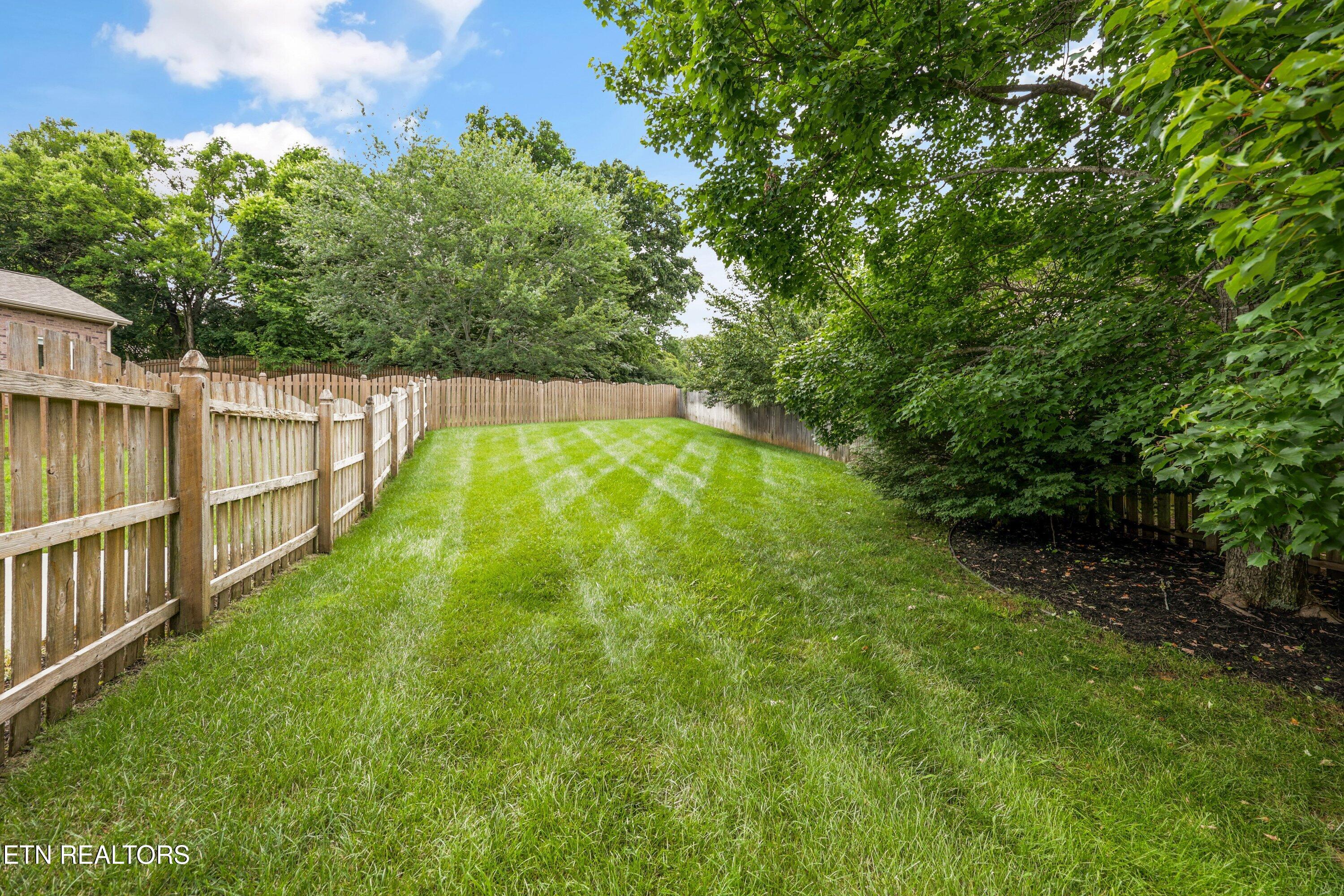 9211 Manor Crest Lane Knoxville TN 37922