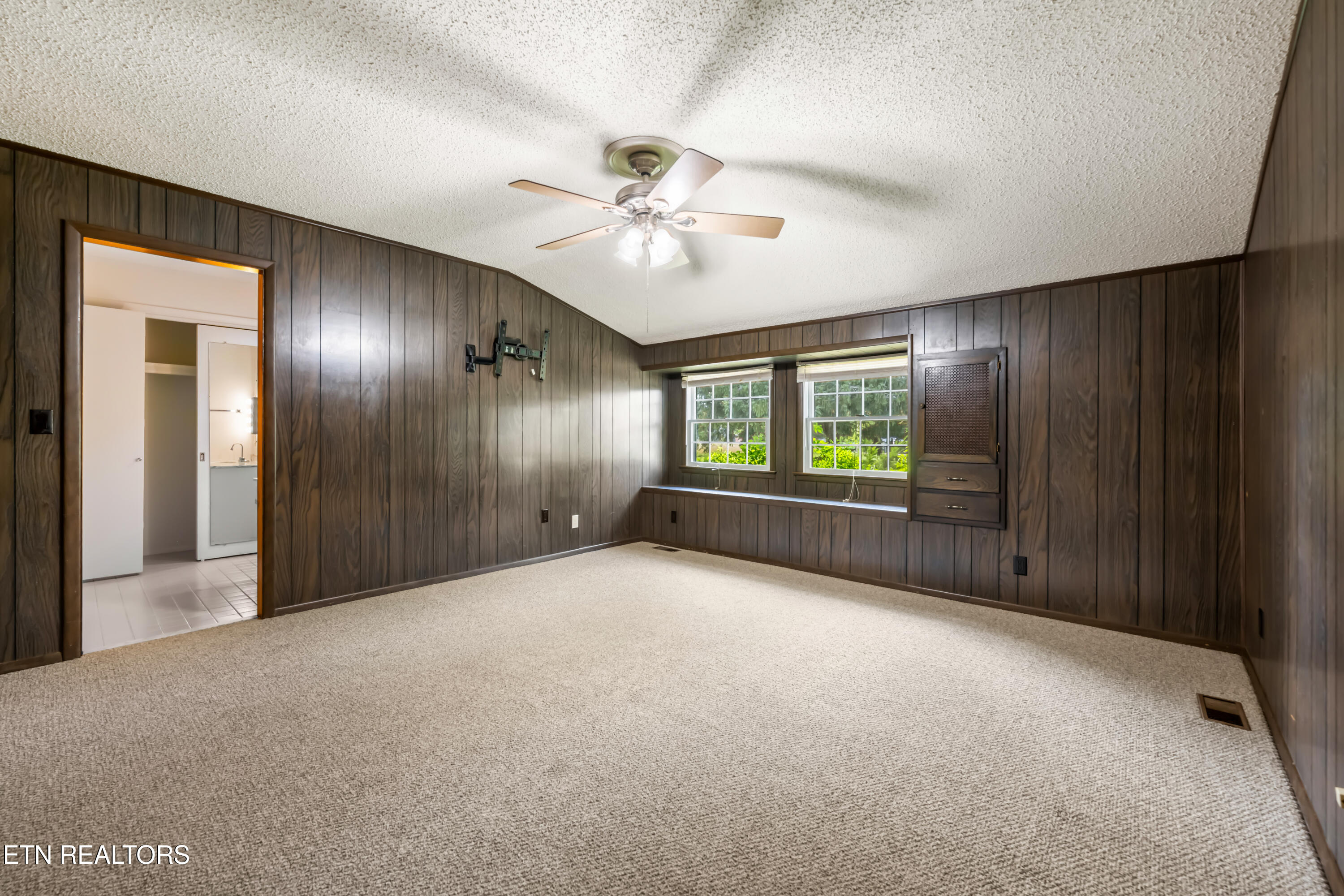 820 Highway 68 Crossville TN 38555