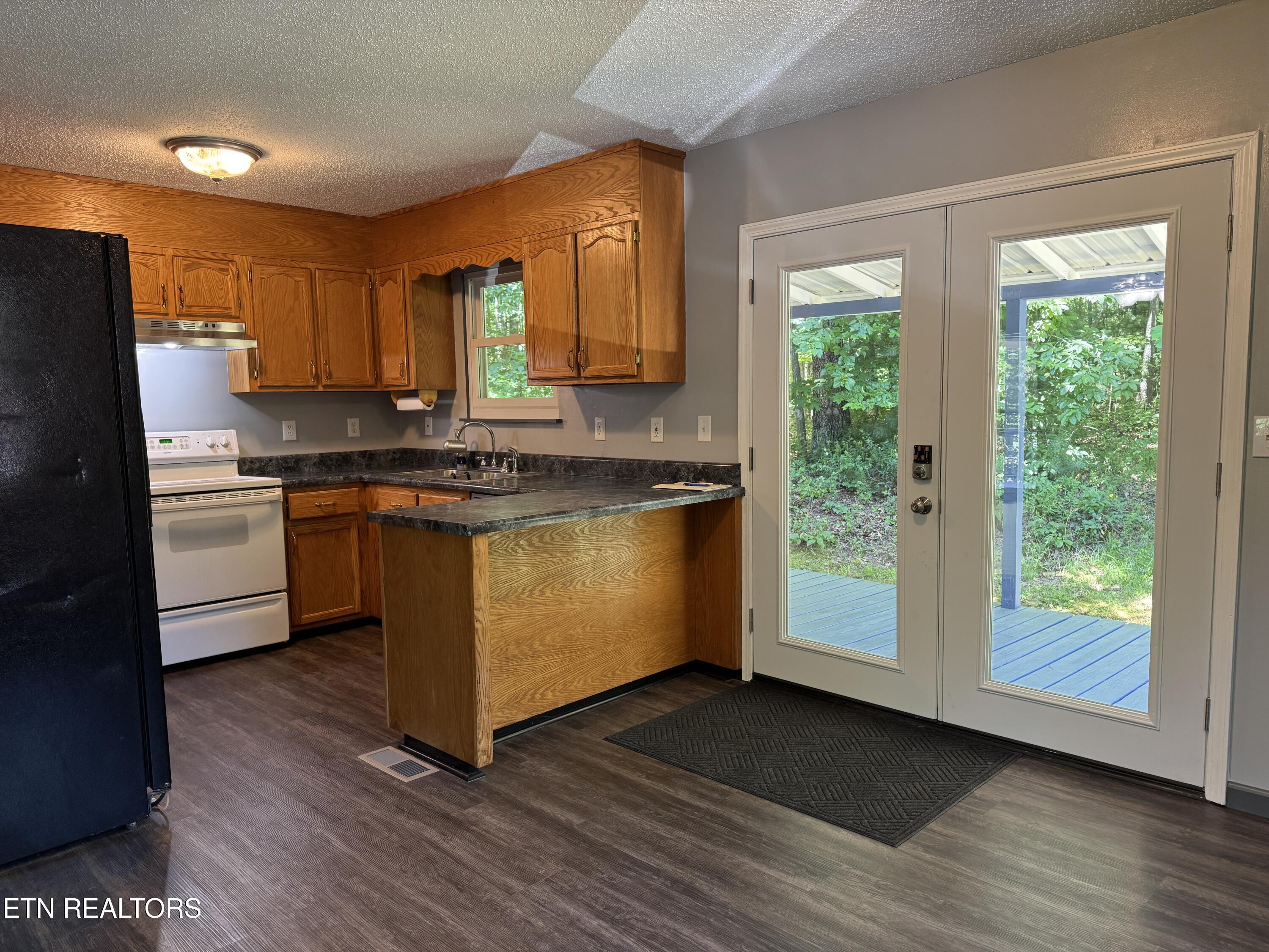 125 Walnut Lane Oneida TN 37841