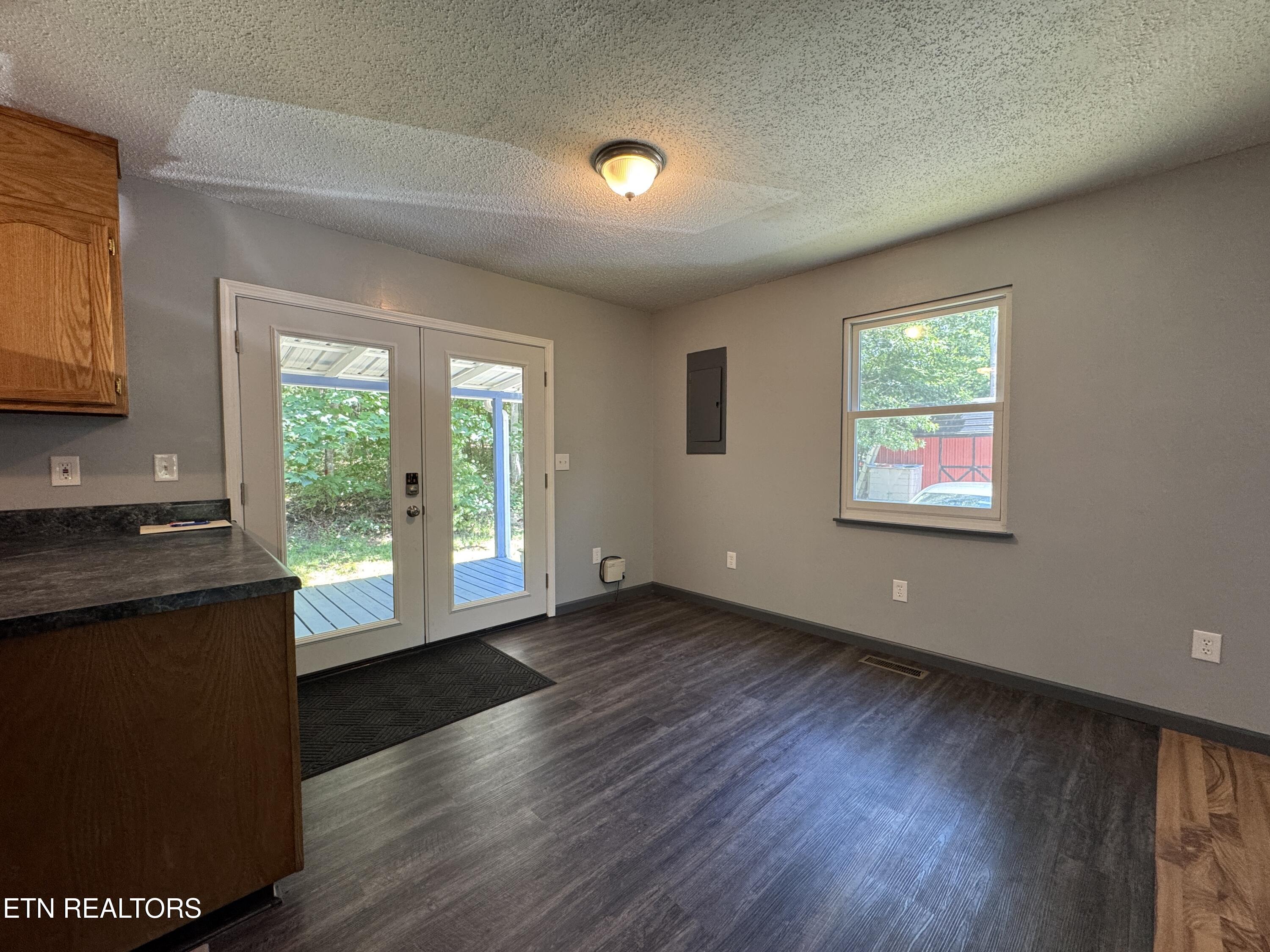 125 Walnut Lane Oneida TN 37841