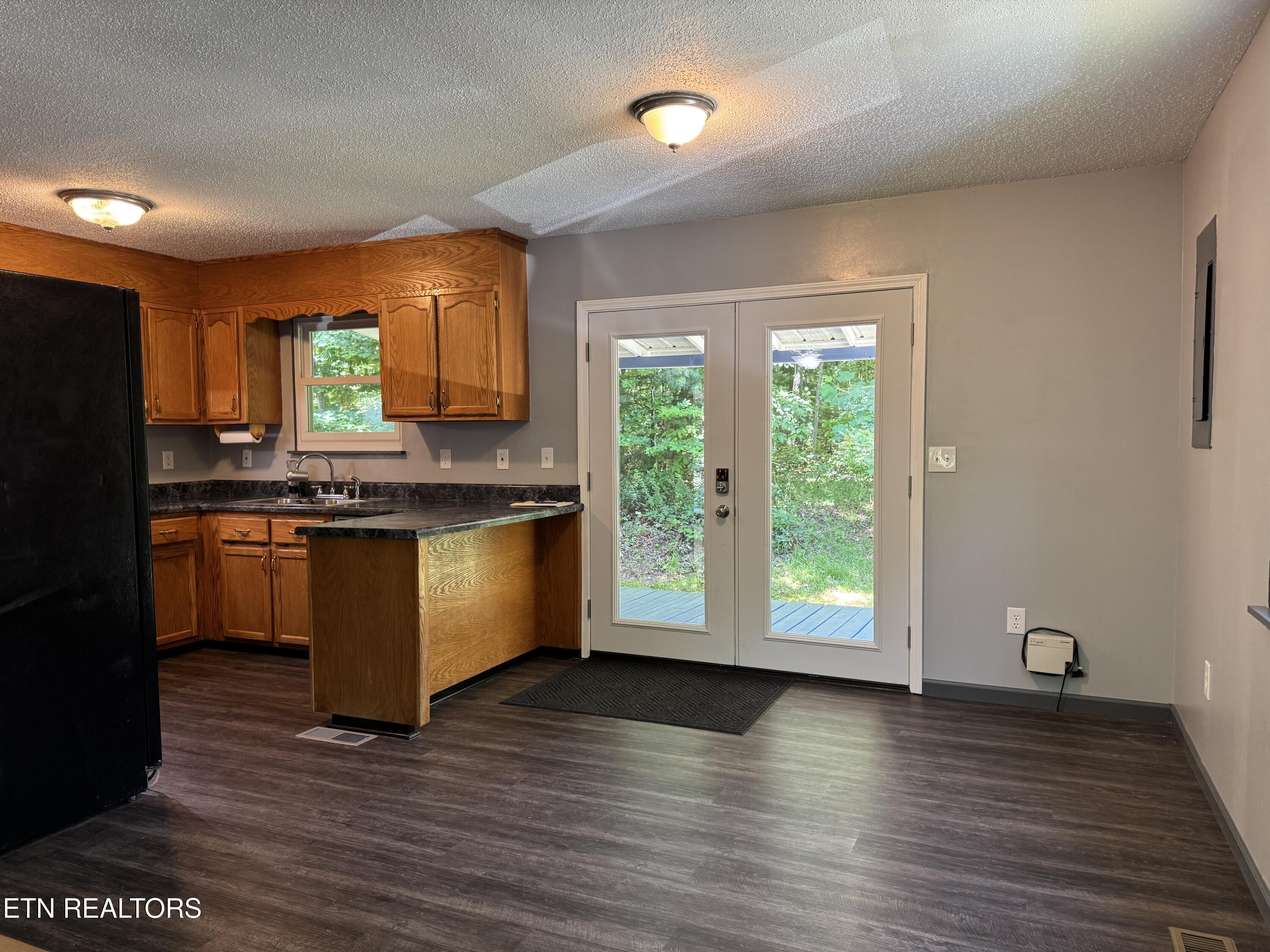 125 Walnut Lane Oneida TN 37841