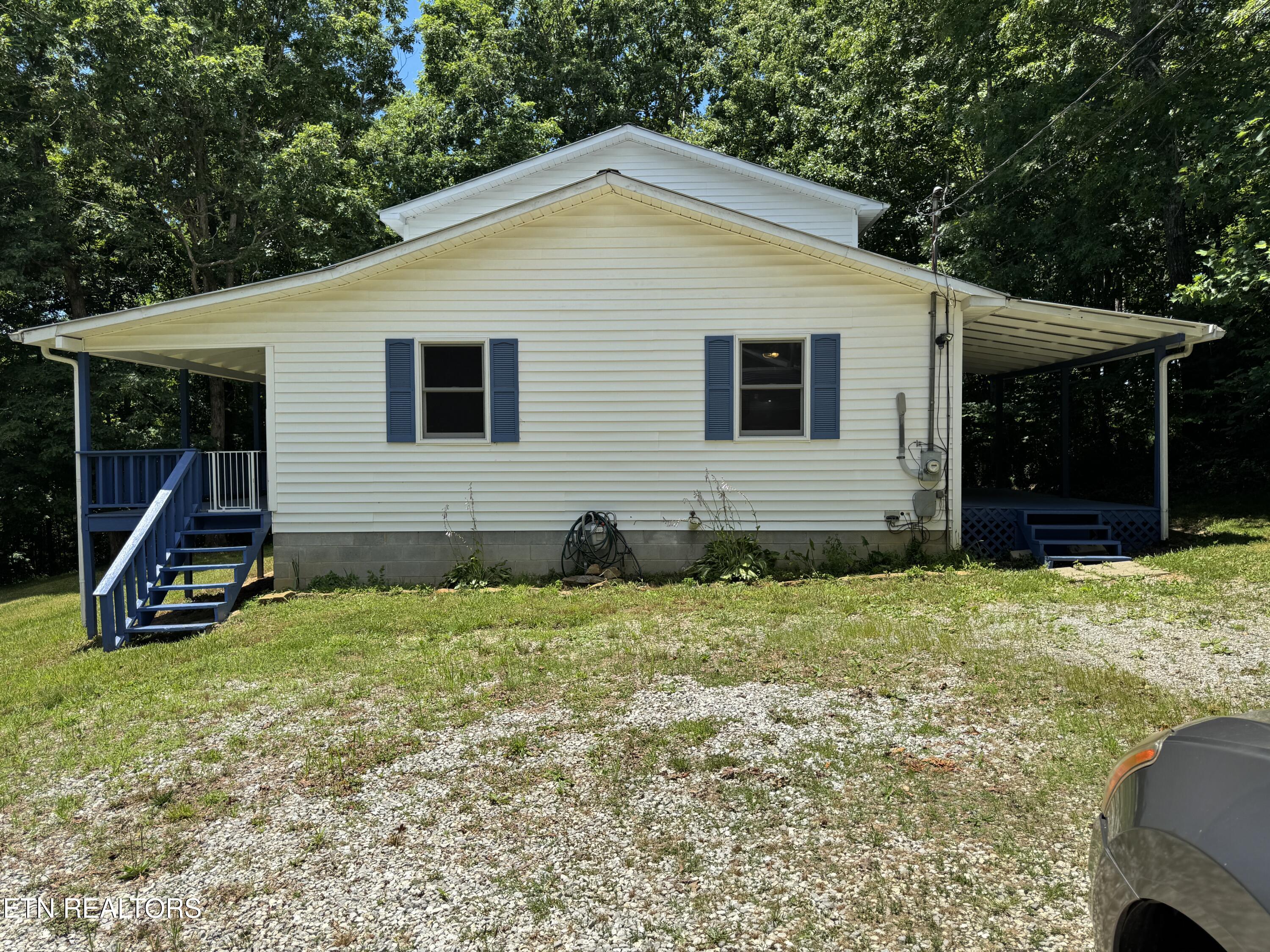 125 Walnut Lane Oneida TN 37841