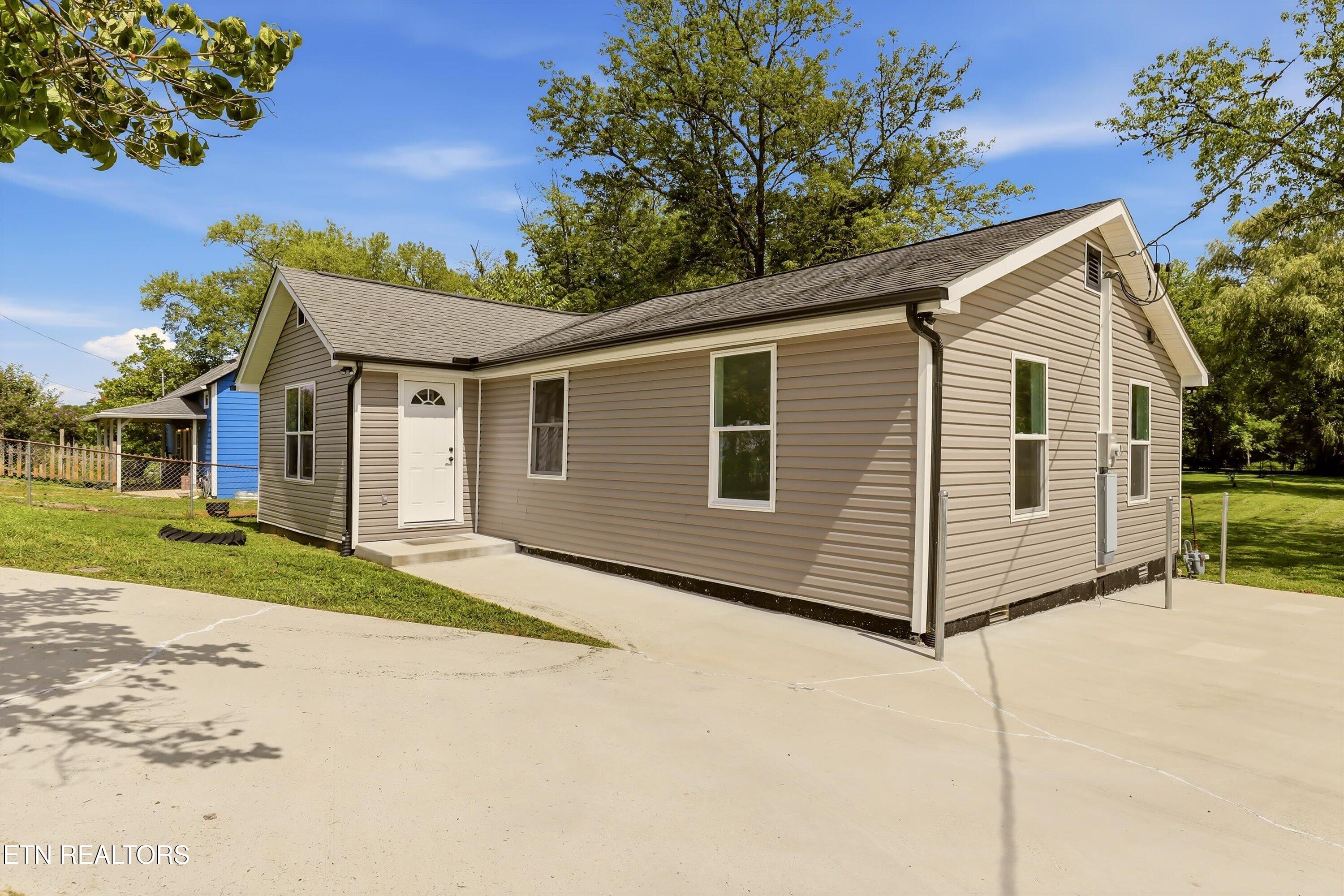 477 Marlow Circle Clinton TN 37716