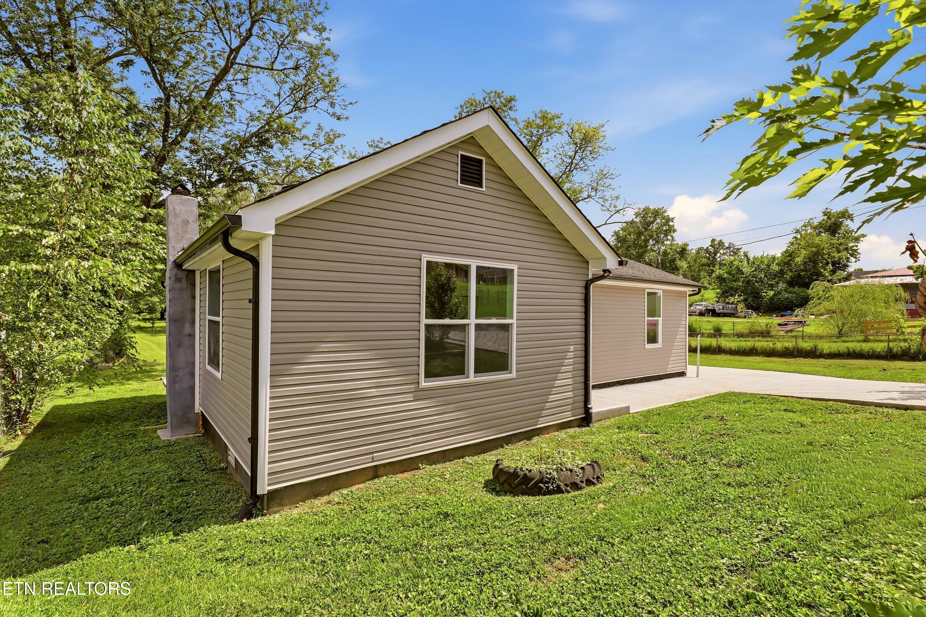 477 Marlow Circle Clinton TN 37716