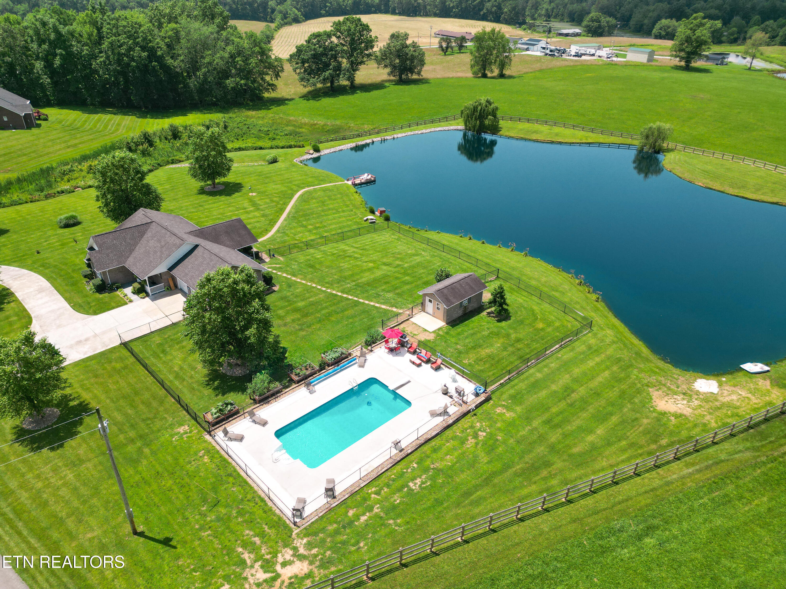 287 R. S. Marcum Road Oneida TN 37841