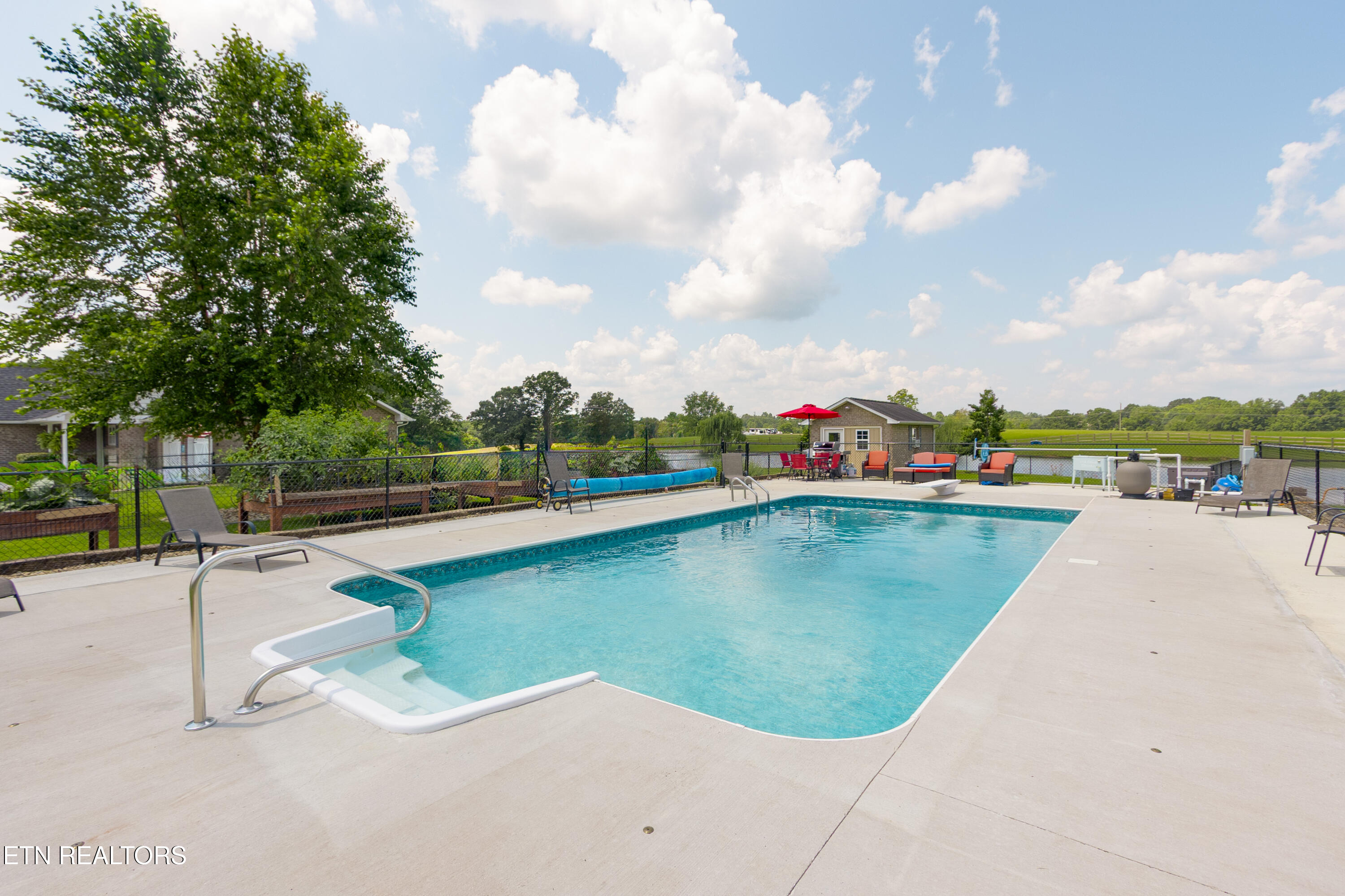 287 R. S. Marcum Road Oneida TN 37841