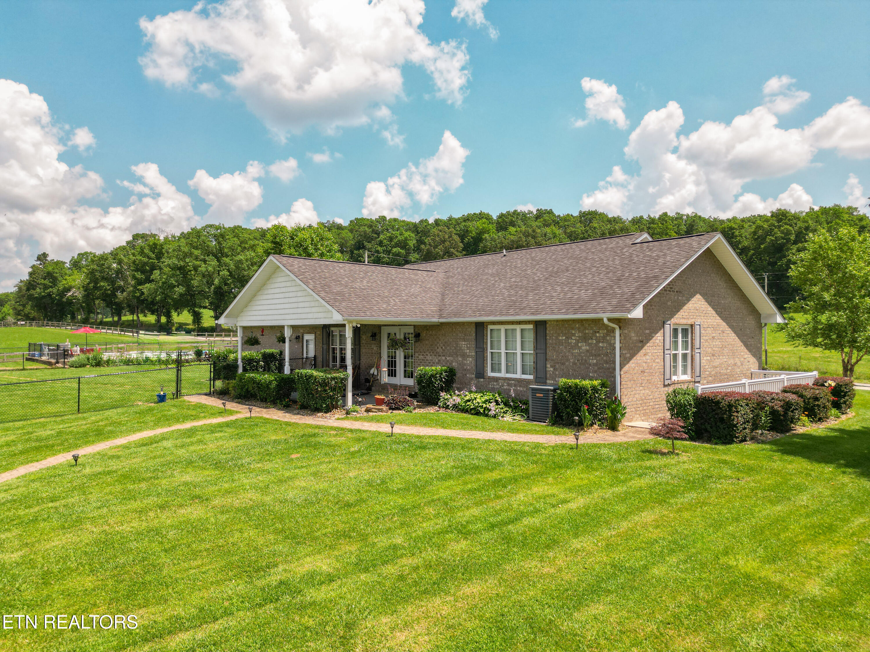 287 R. S. Marcum Road Oneida TN 37841