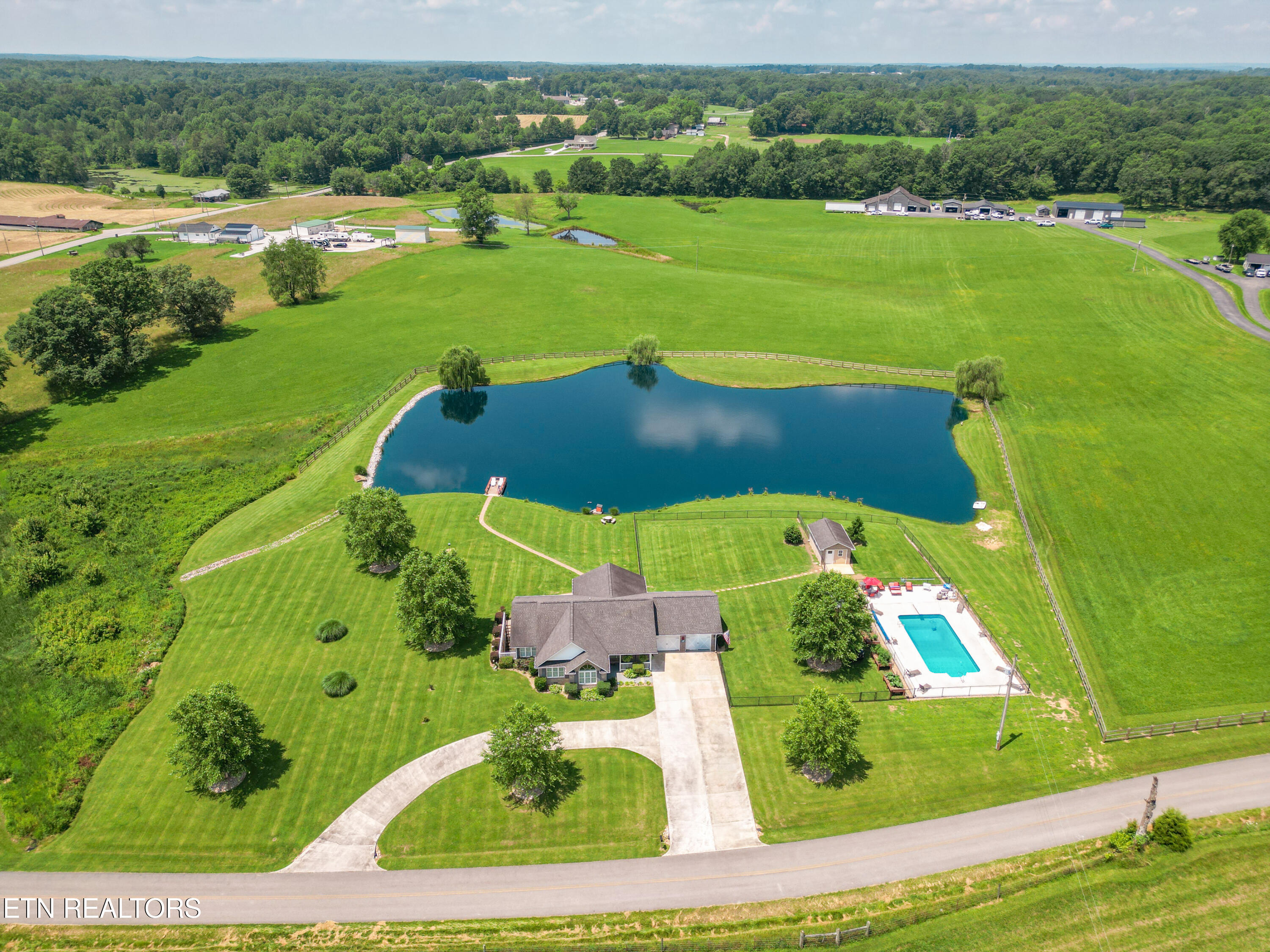 287 R. S. Marcum Road Oneida TN 37841
