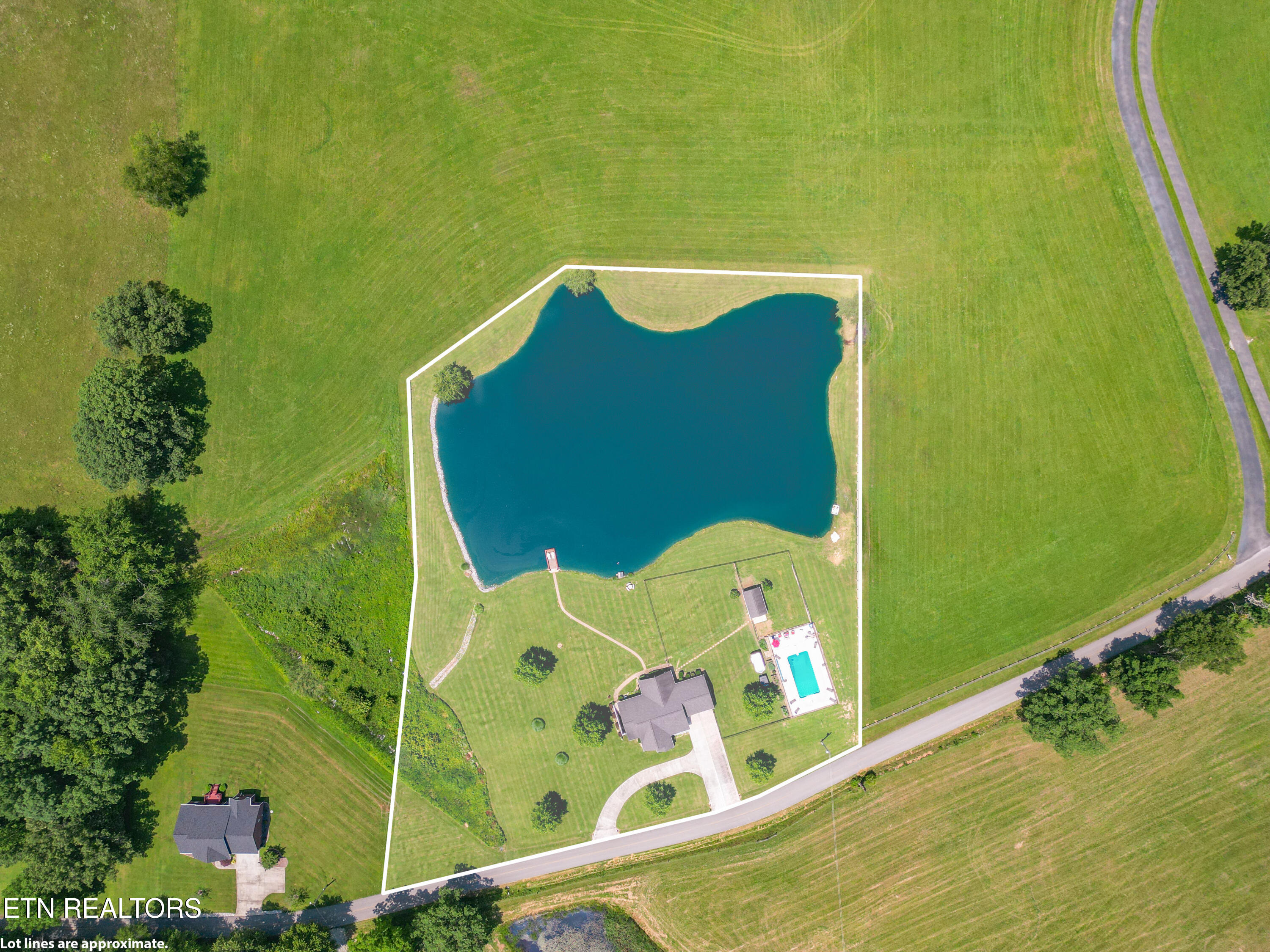 287 R. S. Marcum Road Oneida TN 37841